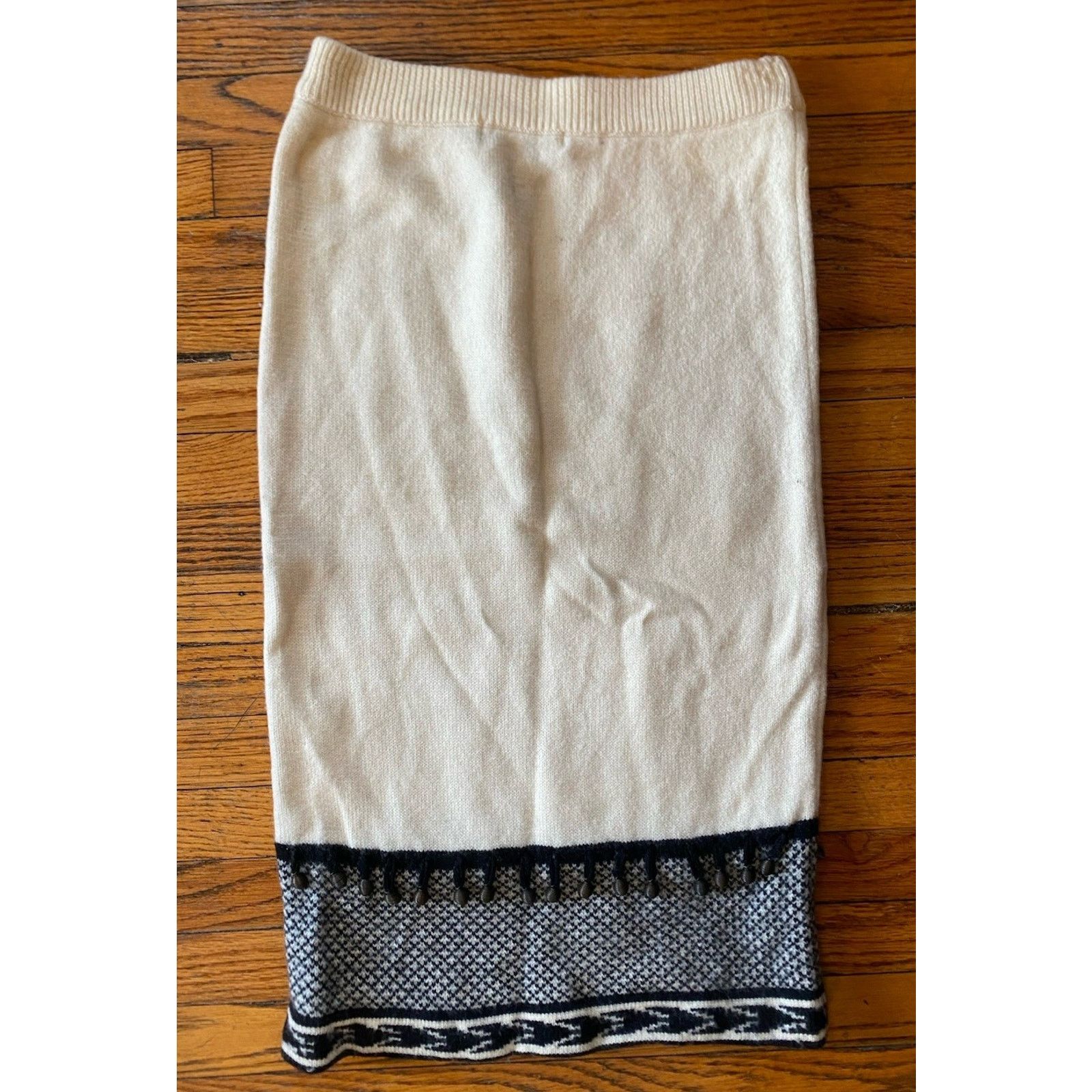 Vintage Wool Sweater Skirt, Medium Cream Black VTG Metal Beads Size 30" / US 8 / IT 44 - 3 Thumbnail