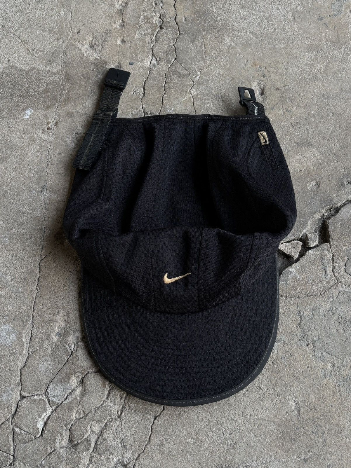 Nike Vintage Nike Tailwind 7 Panel Size FreeSize Size ONE SIZE - 1 Thumbnail