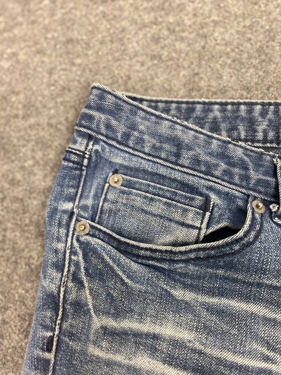 mossimo premium distressed denim nice design