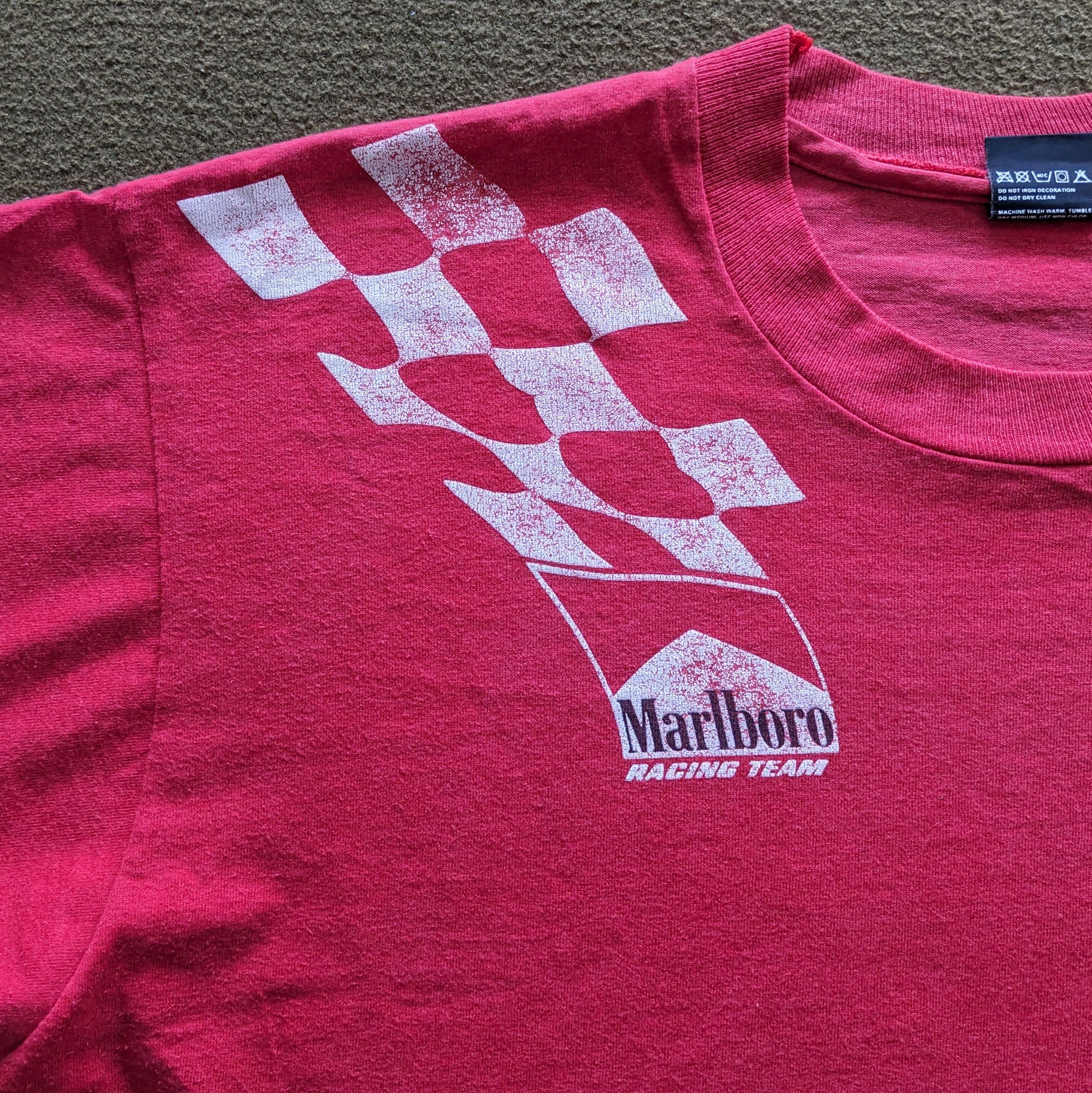 Vintage Vintage 90's MARLBORO Racing Team T-shirt Size US XL / EU 56 / 4 - 4 Thumbnail