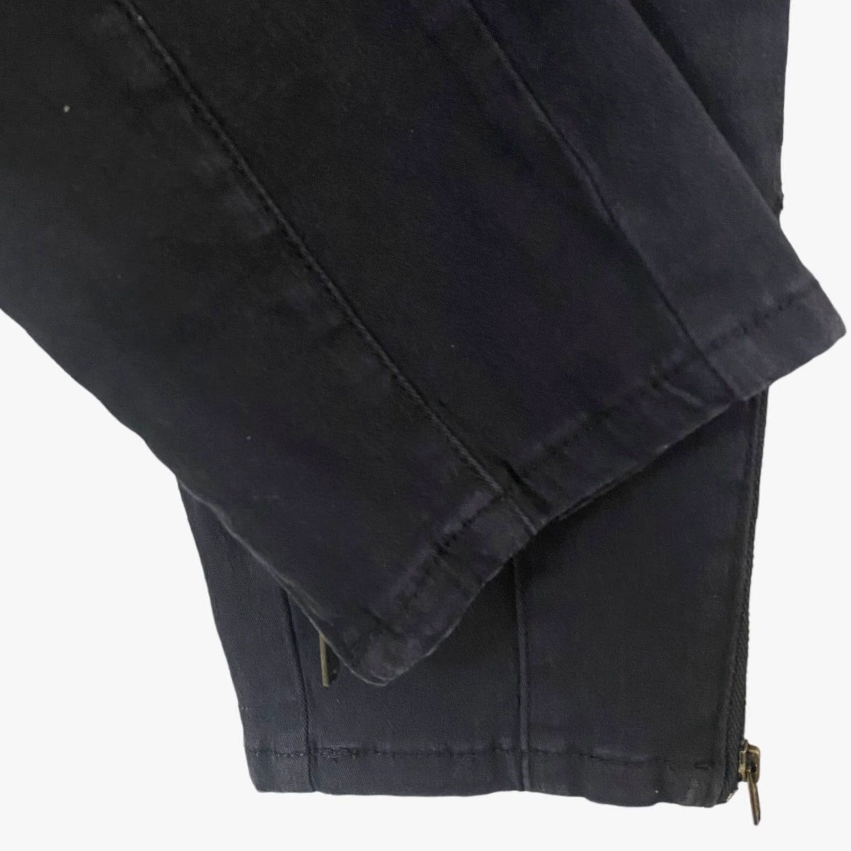 Vintage ModCloth Portland Skinny Utility Cargo Pants Womens Plus Size 1X Black Ankle-Zip Cargo Pockets 98% Cotton 2% Spandex Zip Fly Womens Plus Size 1X Size 40" / US 18 - 7 Thumbnail