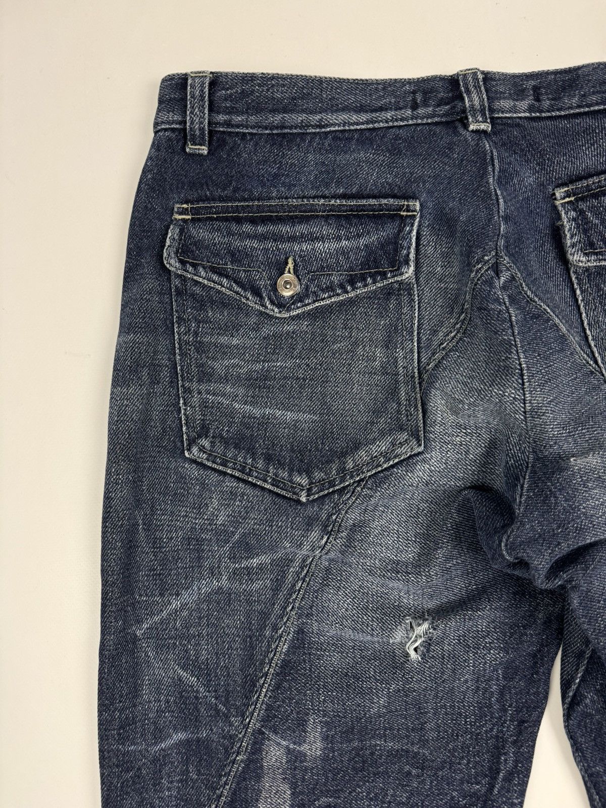Versace Jeans Couture Distressed Versace Jeans Couture Washed Denim Jeans Size US 33 - 17 Thumbnail