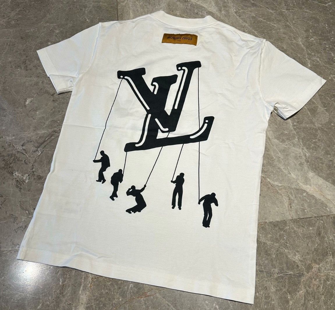 Louis Vuitton Louis Vuitton White paratrooper short sleeve 2501-Nextarrow Size US S / EU 44-46 / 1 - 2 Thumbnail