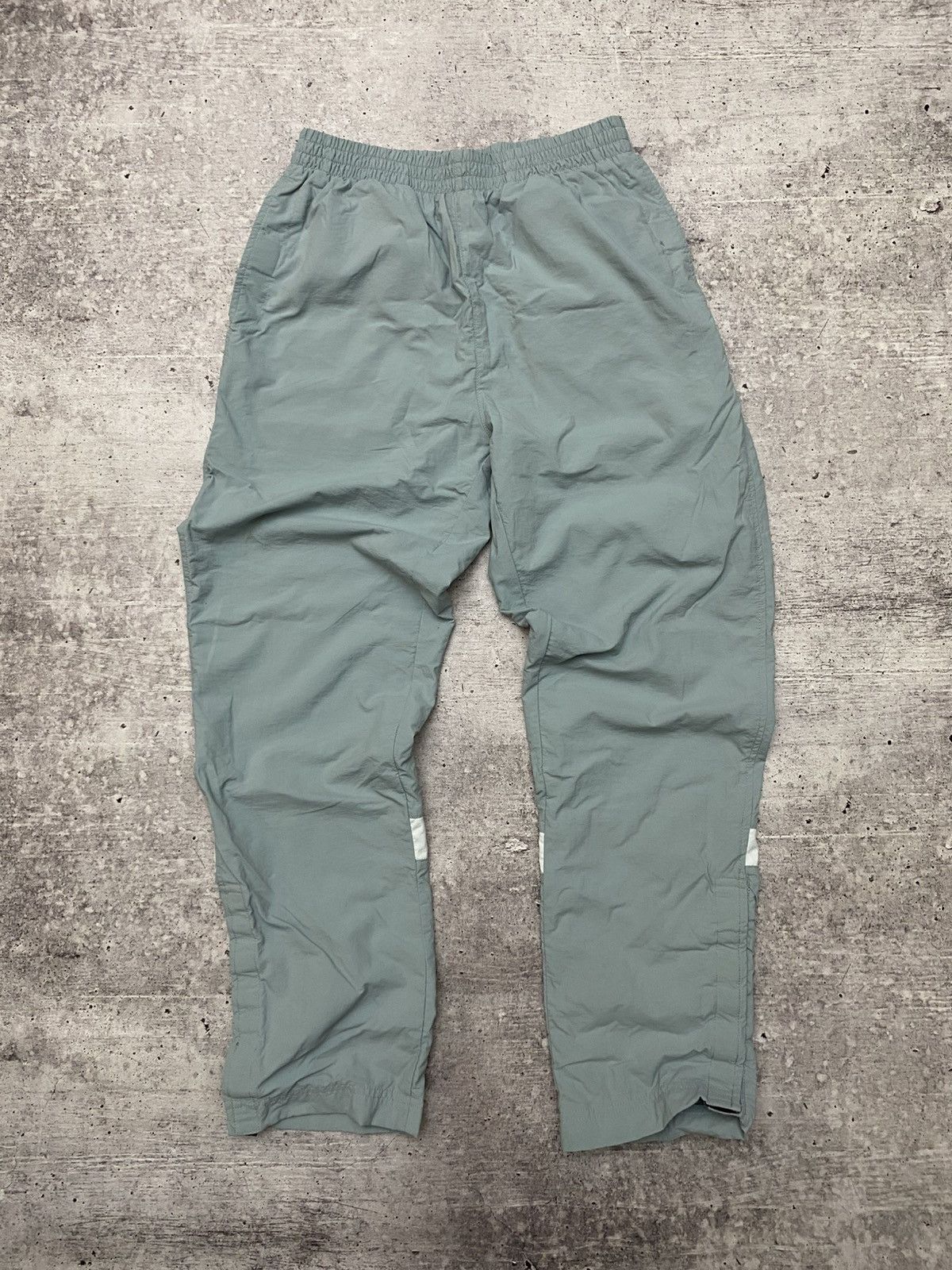 Nike × Vintage NIKE VINTAGE NYLON SWEATPANTS Size US 31 - 3 Thumbnail