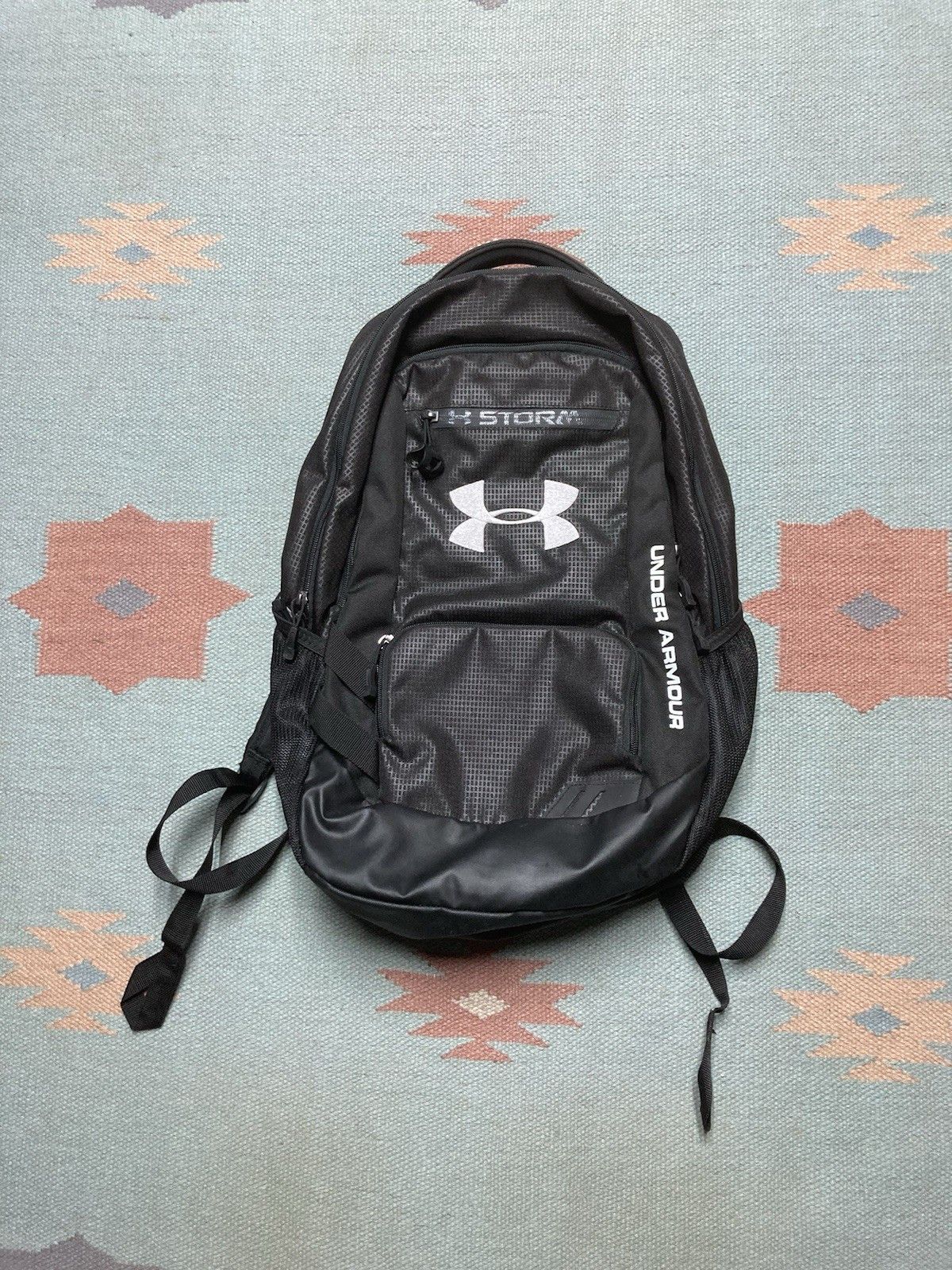 Under Armour Under Armour Hustle Backpack Graphite Gym School Exc Cond Size ONE SIZE - 1 Thumbnail