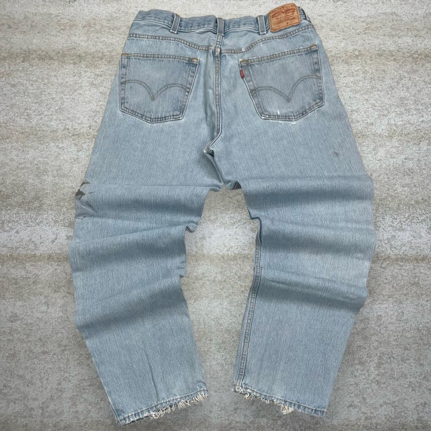 Levi's Vintage Y2K Levis 550 Jeans 38x34 Relaxed Light Wash Denim Size US 38 / EU 54 - 1 Thumbnail