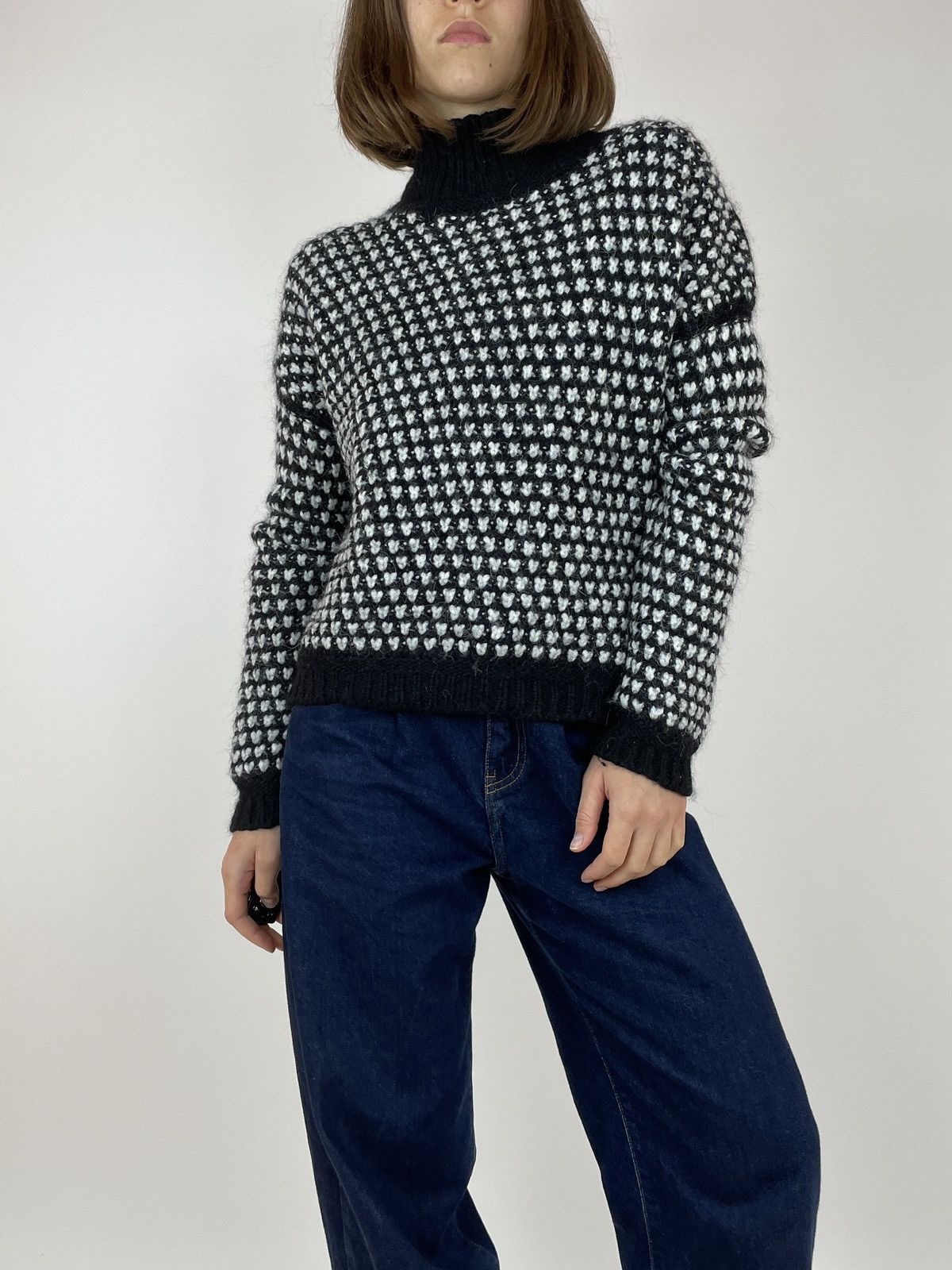 Hugo Boss HUGO BOSS WOMENS wool cropped oversized High Neck sweater Size L / US 10 / IT 46 - 1 Thumbnail