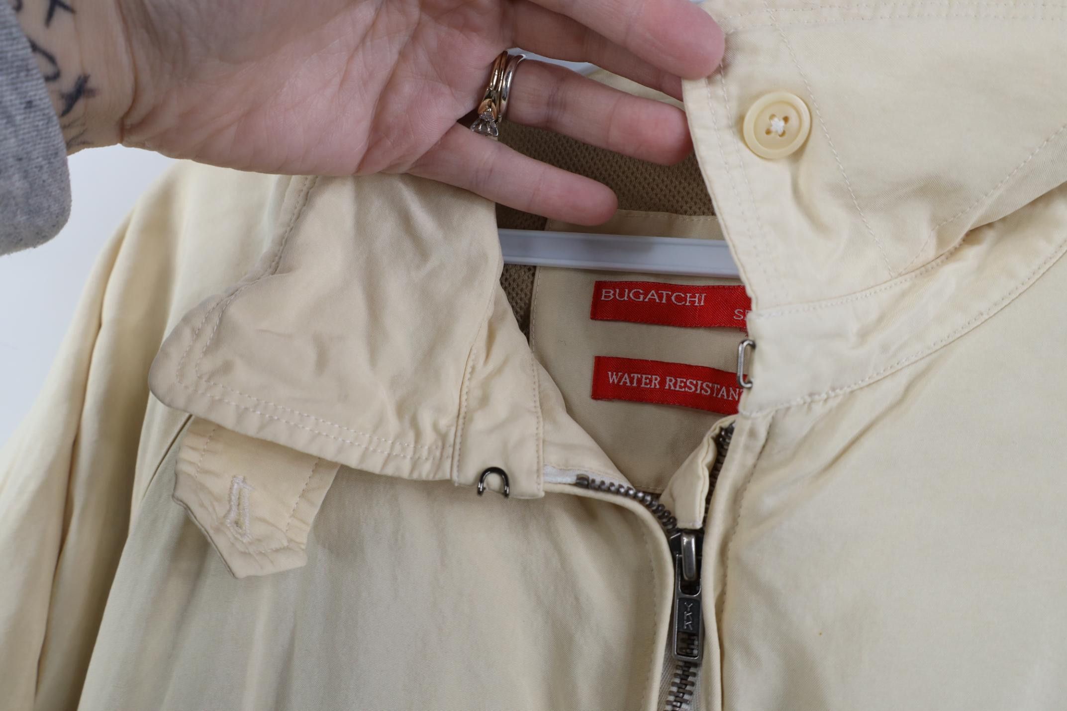 Vintage Vintage Bugatchi Uomo Resistant Silk Pebble Bomber Jacket Size US XL / EU 56 / 4 - 5 Thumbnail