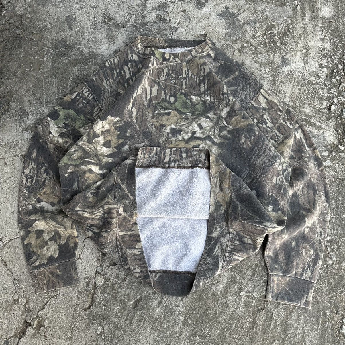 Realtree Crazy Vintage Carhartt Style Faded Realtree Camo Sweatshirt Size US XL / EU 56 / 4 - 4 Thumbnail