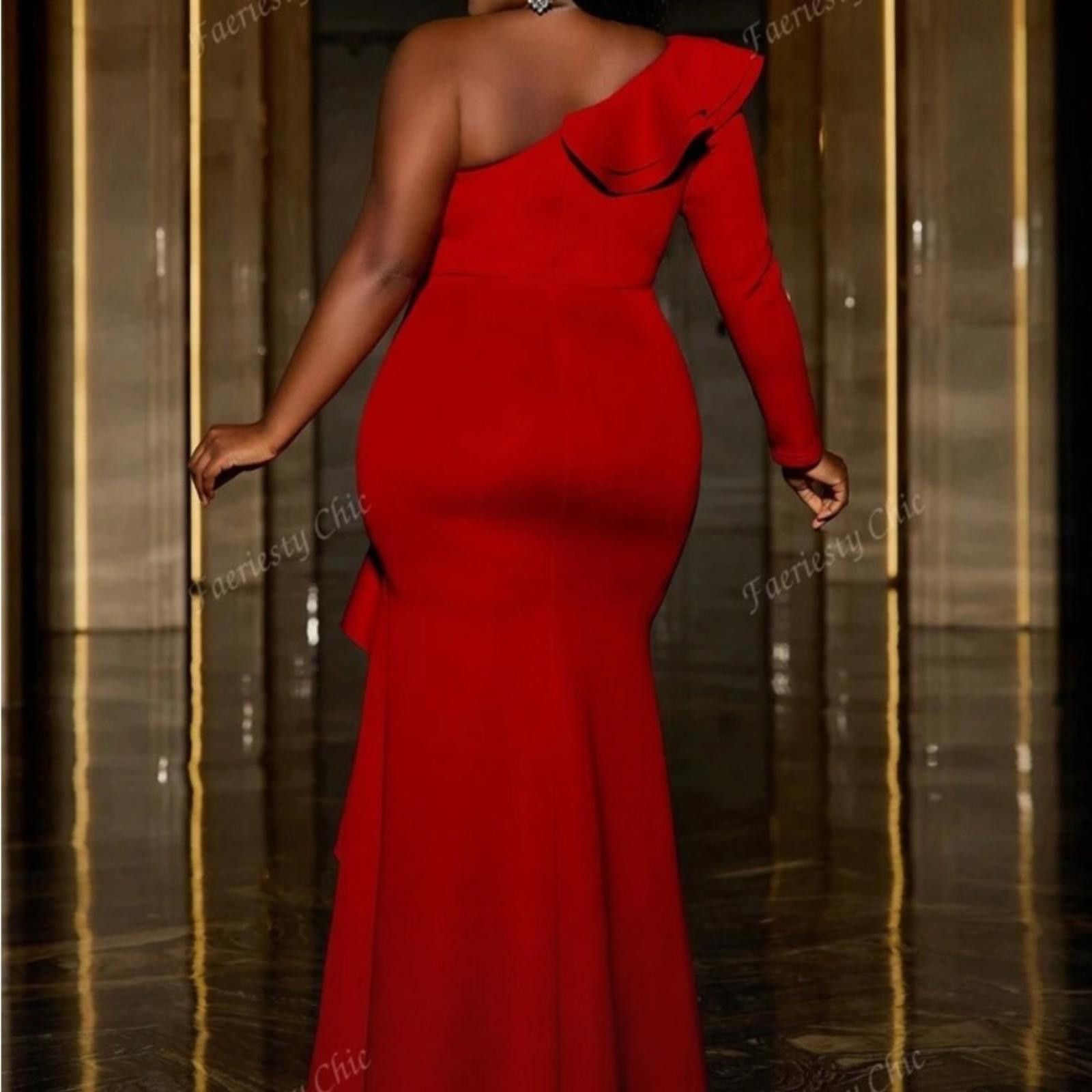 The Unbranded Brand Chic One-Shoulder Red Evening Gown Size 4XL / US 24-26 - 2 Thumbnail