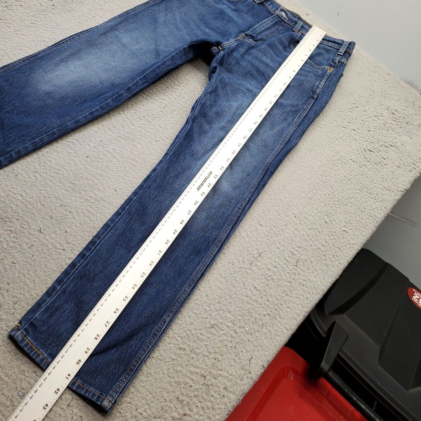 Levi's Levi's Straight Jeans Mens 33x32 Blue Denim Western Fit Stretch PC9-37681-0030 Jeans Mens 33 Blue Denim Western Stretch Regular Fit Levi's Mens Size US 33 - 5 Thumbnail