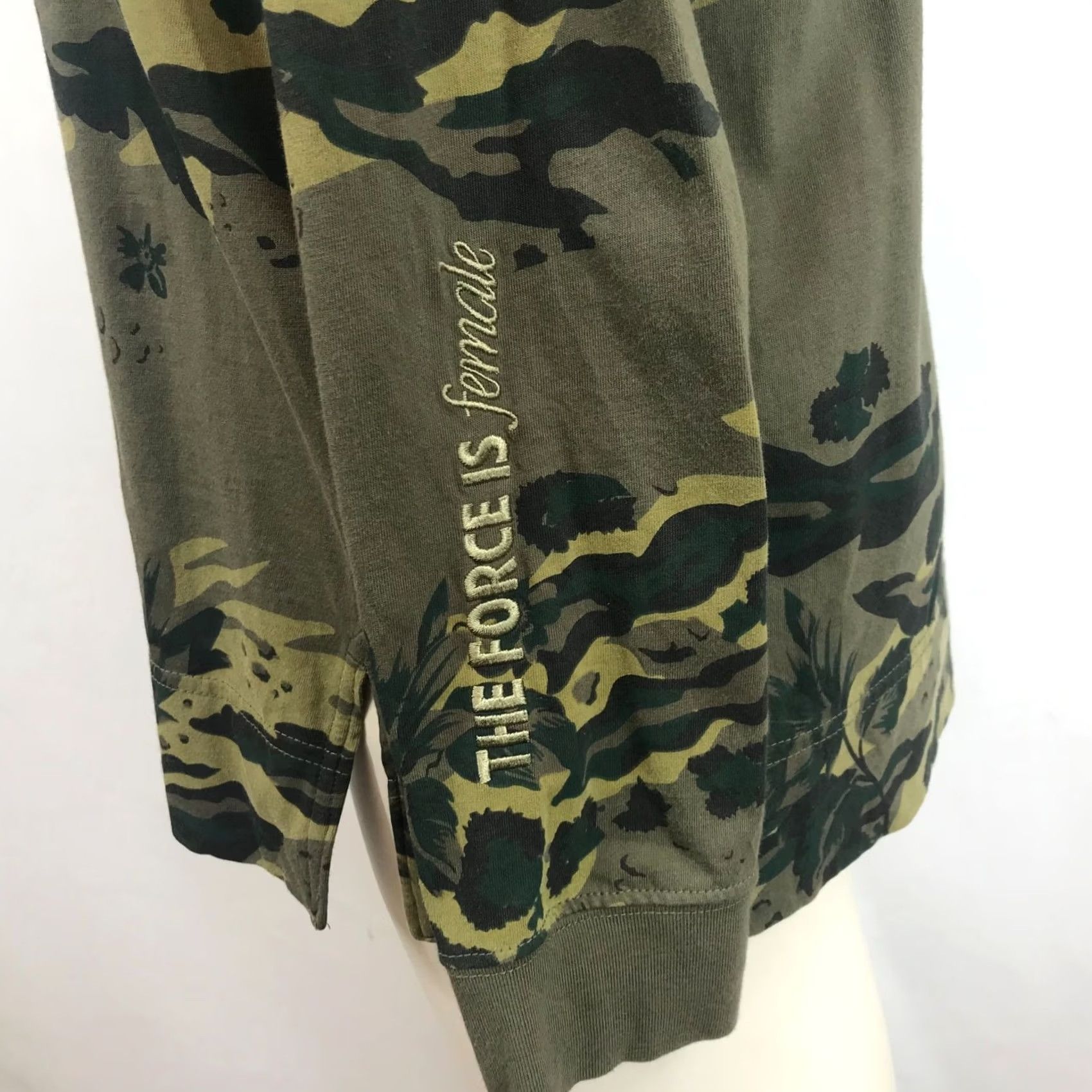 Nike NIKE WOMEN'S M MEDIUM GREEN FLORAL CREW NECK LONG SLEEVE SHIRT Size M / US 6-8 / IT 42-44 - 7 Thumbnail