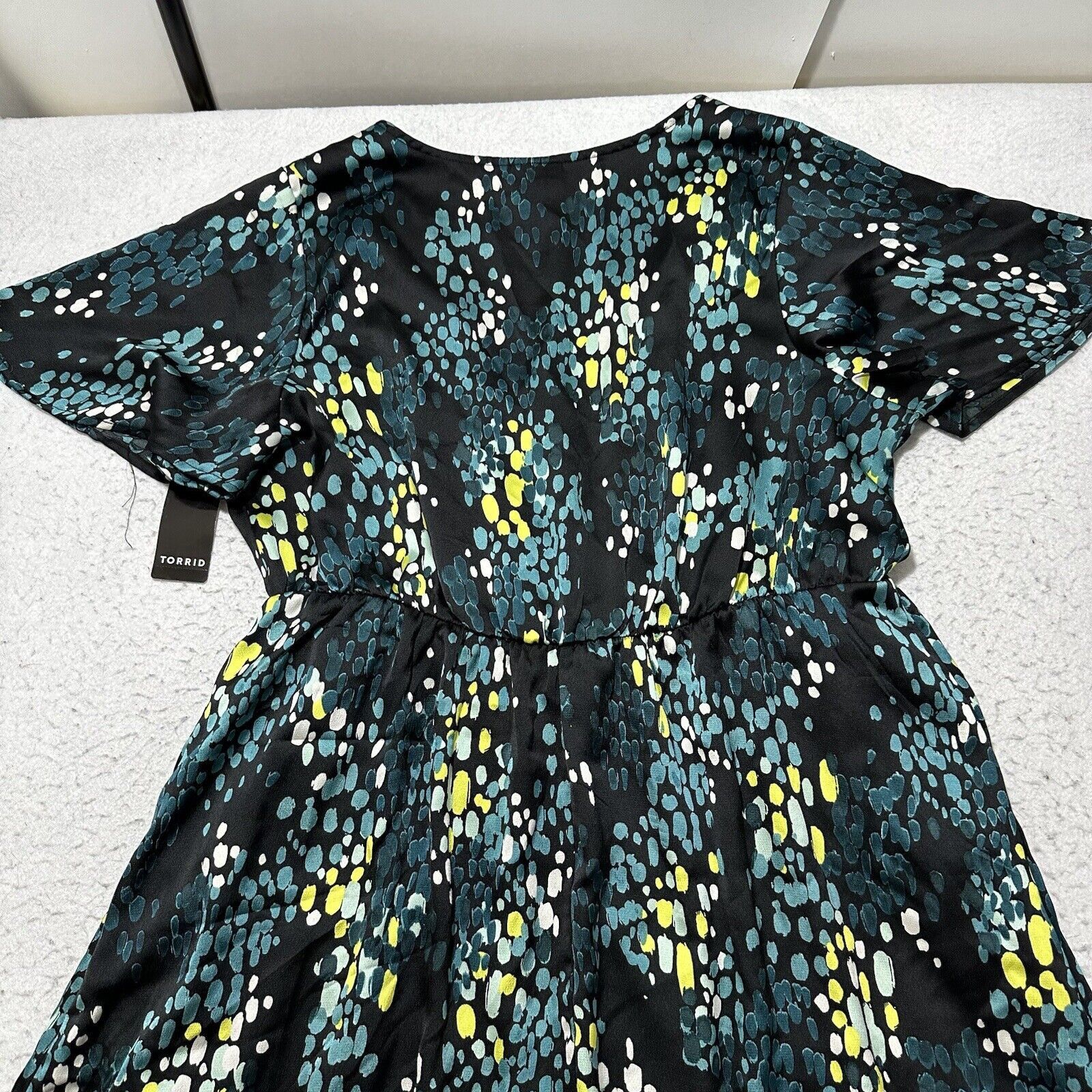 Other Torrid 1X 14-16 Midi Bubble Charm Flutter Sleeve Wrap Dress Size XL / US 12-14 / IT 48-50 - 13 Thumbnail