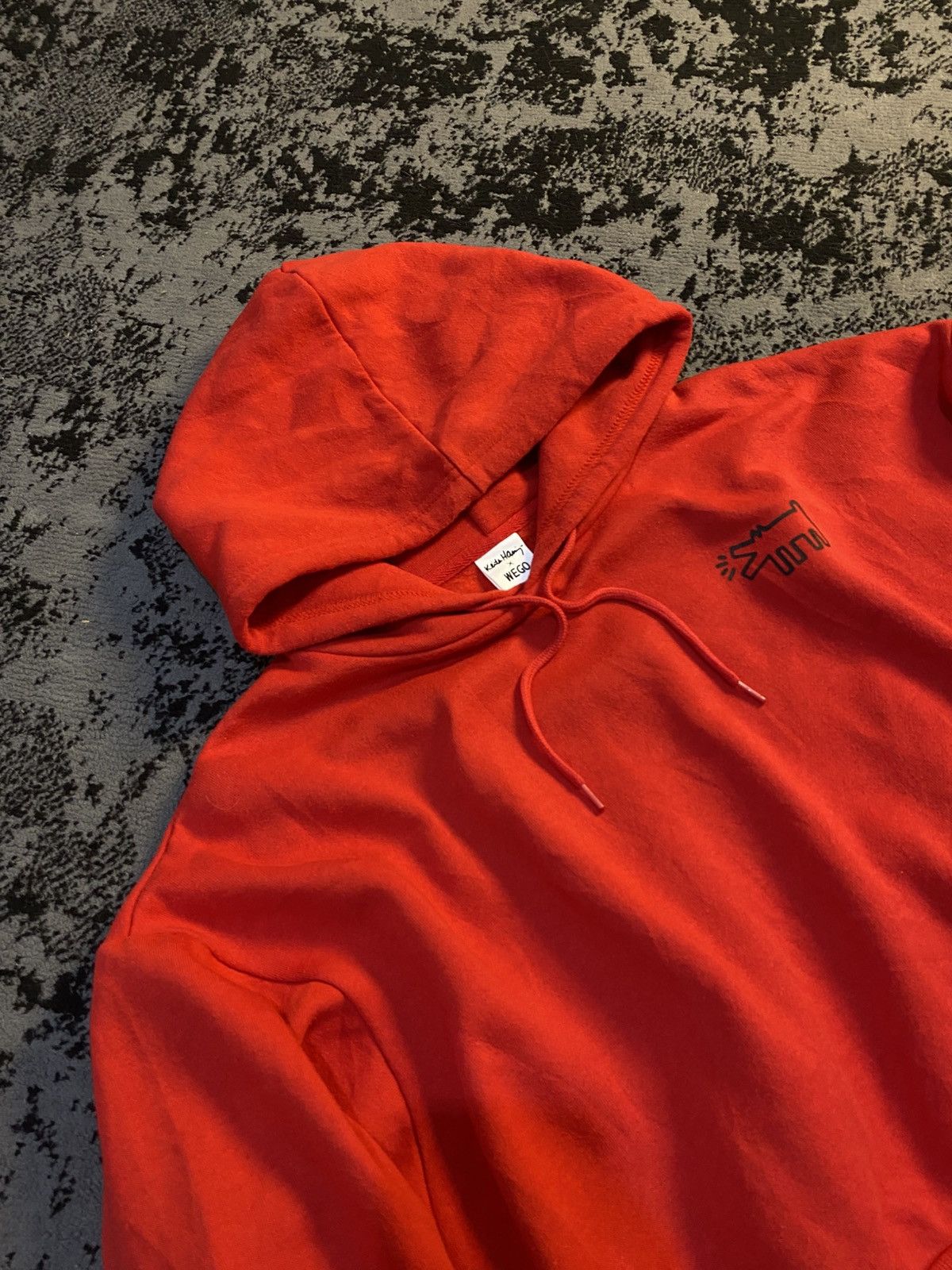 Keith Haring keith haring x wego japan red hoodie cropped 🔥 Size ONE SIZE - 8 Thumbnail