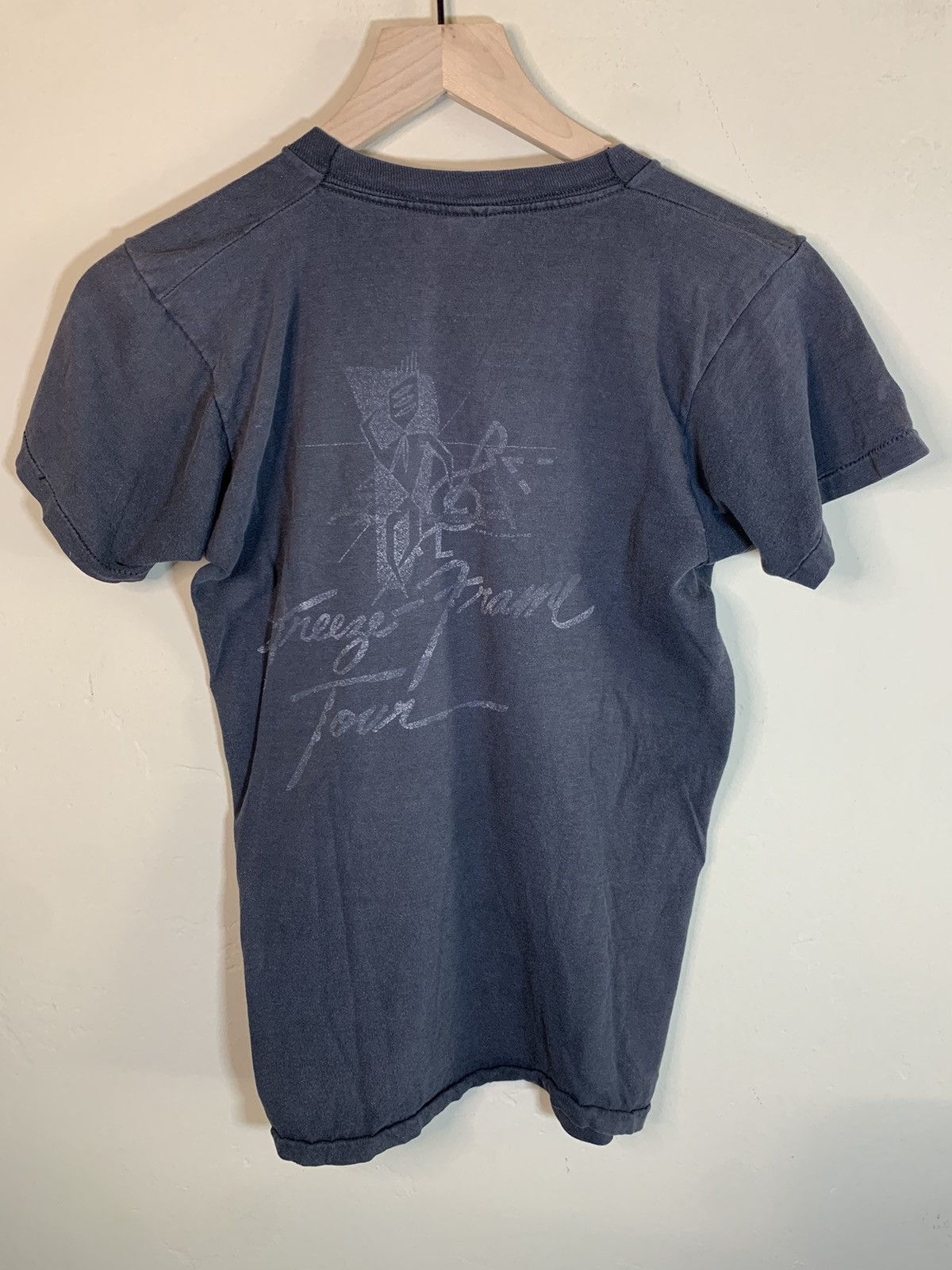 Band Tees × Vintage *RARE* Vintage 1982 J Geils Band Freeze Frame Tour T-Shirt Size US XS / EU 42 / 0 - 2 Thumbnail