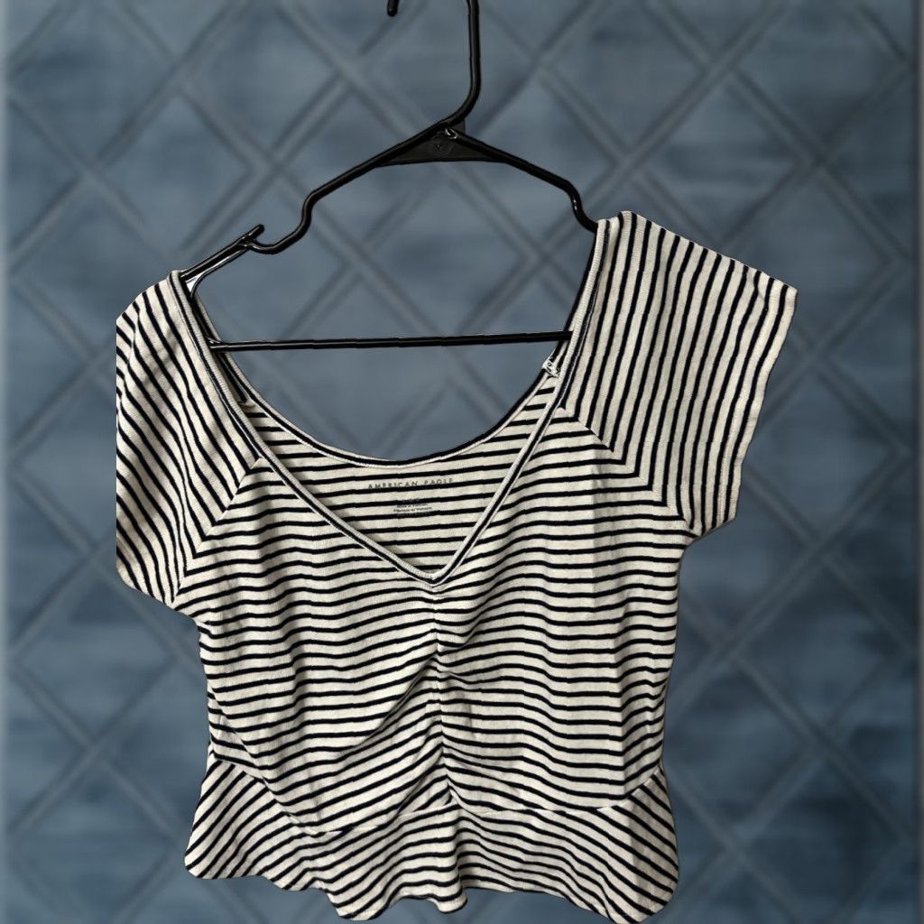 American Eagle Outfitters American Eagle Striped Crop Top Large V Neck Blue White Womens Size L / US 10 / IT 46 - 1 Thumbnail