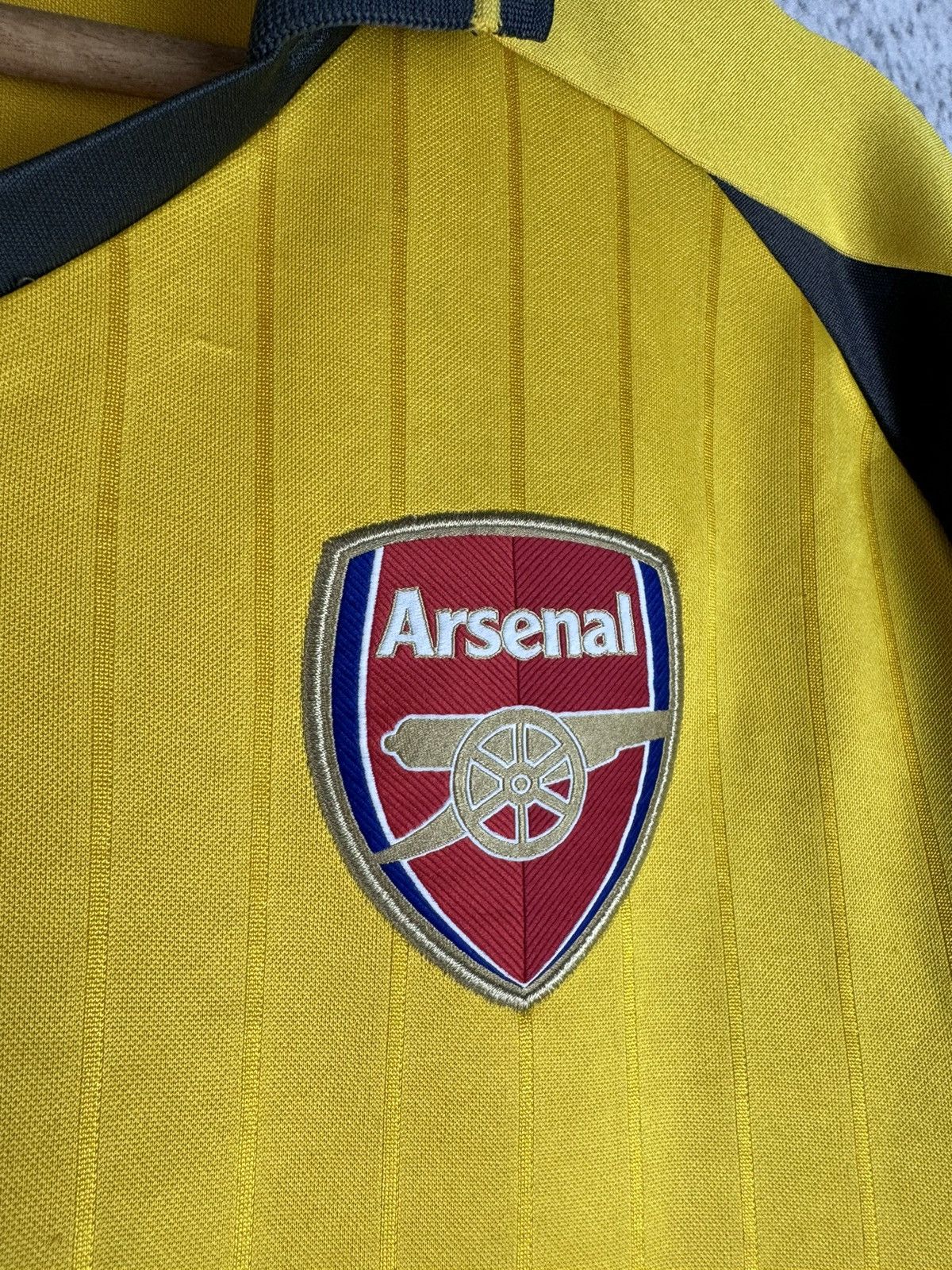 Puma Arsenal London away Puma shirt football jersey kit Size US M / EU 48-50 / 2 - 3 Thumbnail