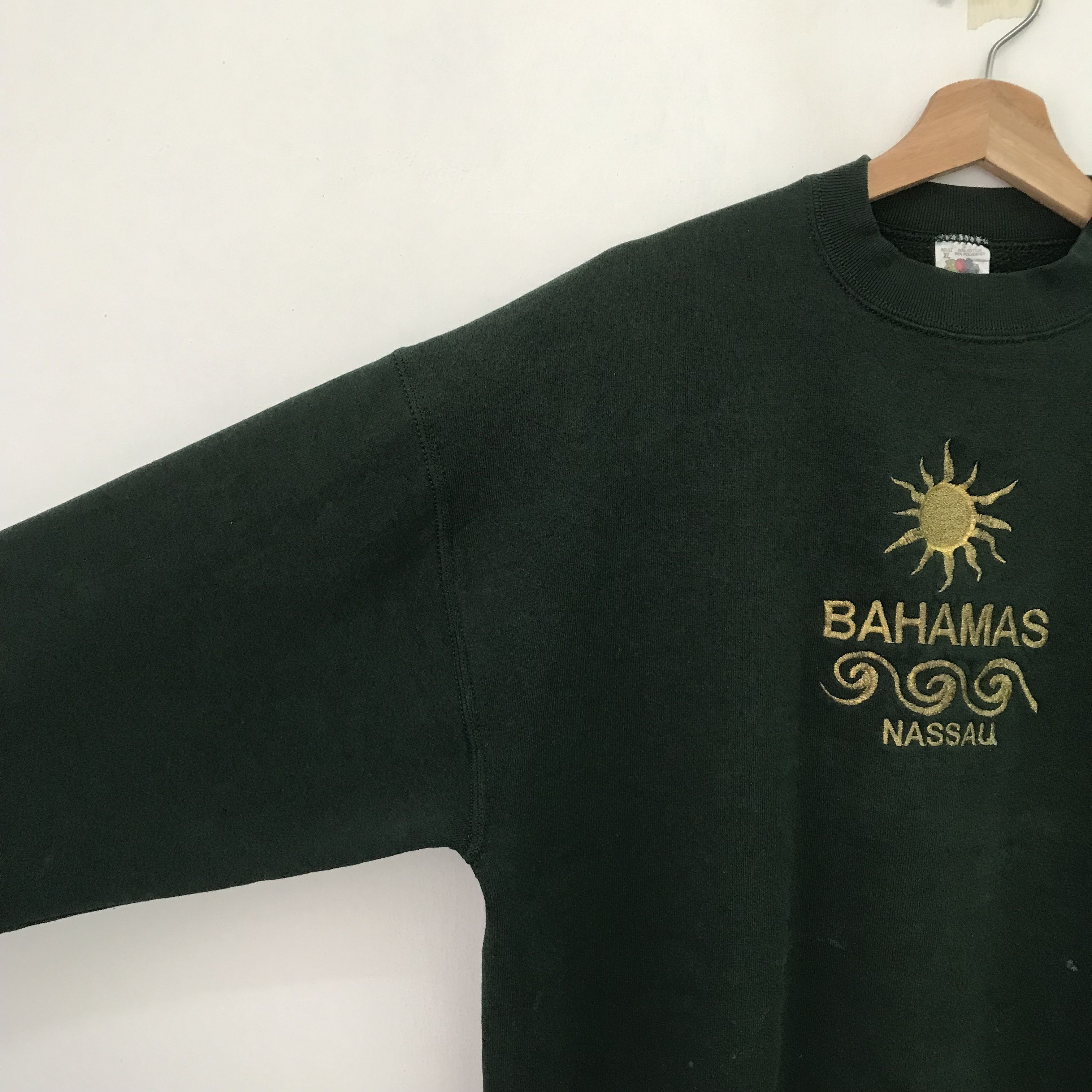 Japanese Brand Vintage Nassau Bahamas Green - 165 Size US L / EU 52-54 / 3 - 4 Thumbnail