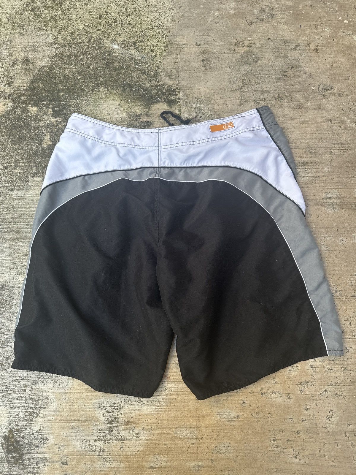 Quiksilver × Vintage Vintage 90s Baggy Black Quiksilver Core Shorts swim trunks Size US 36 / EU 52 - 5 Thumbnail