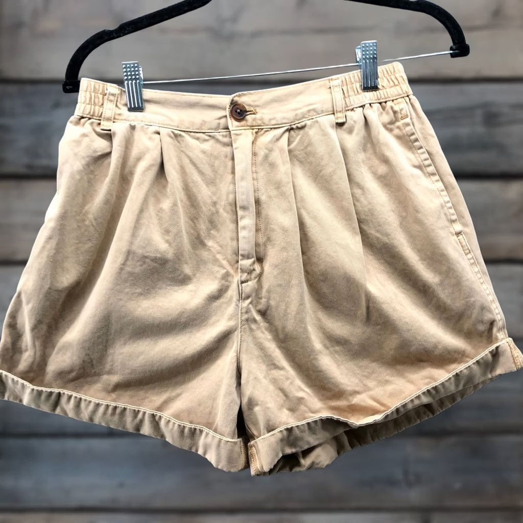 Urban Outfitters VINTAGE BDG Urban Outfitters Pleated Chino Shorts Womens M Tan Relaxed High Rise Size 32" / US 10 / IT 46 - 1 Thumbnail