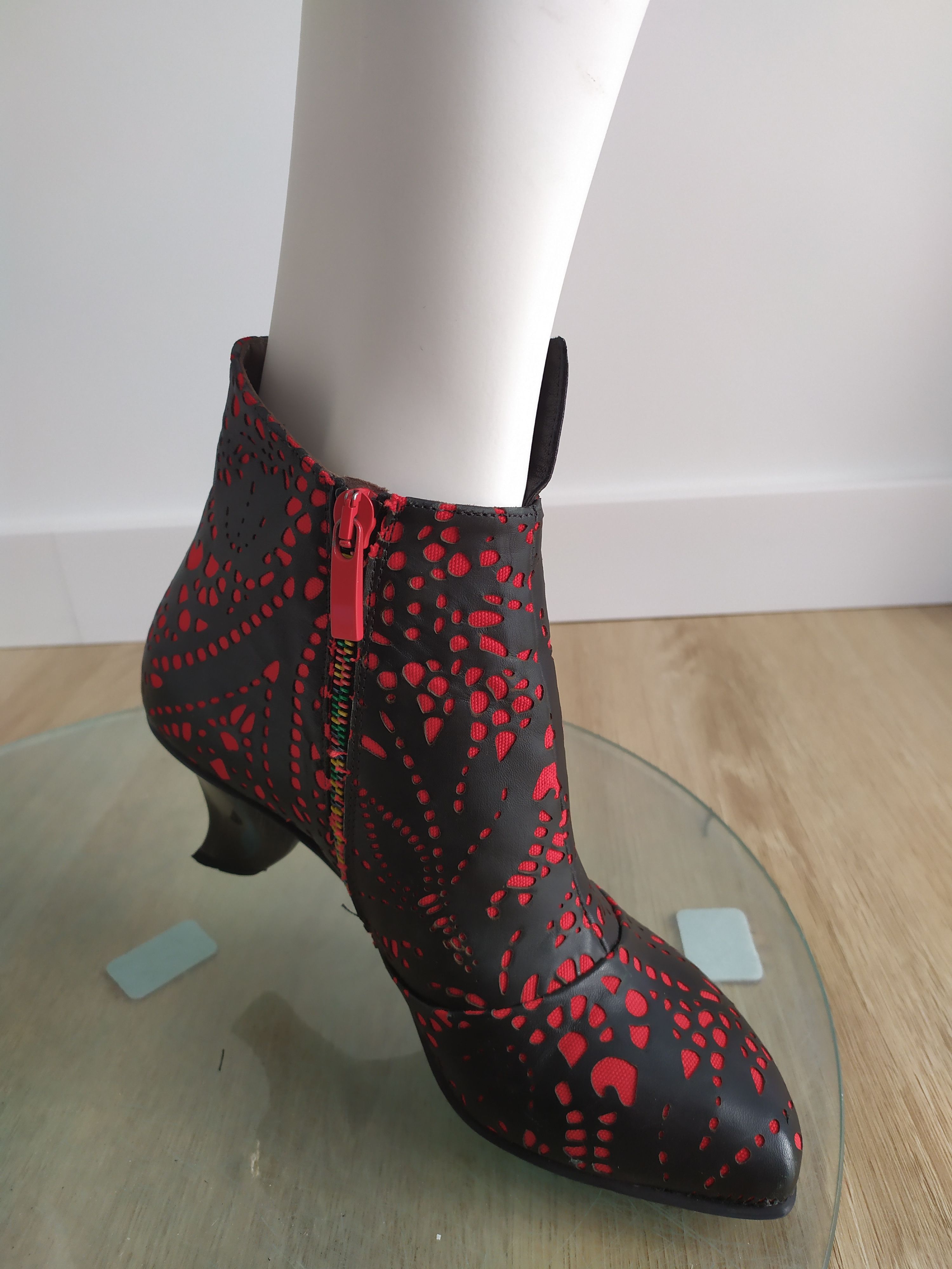The Difference Lisa Tucci Unique Red Trani Ankle Boot with Laser Cut Detail Size US 7 / IT 37 - 2 Thumbnail