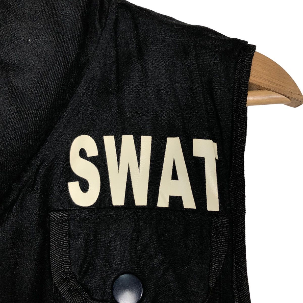 Japanese Brand 🔥Vintage Utility Bondage Cargo Pocket Vest Swat Big Logo Size US M / EU 48-50 / 2 - 11 Thumbnail