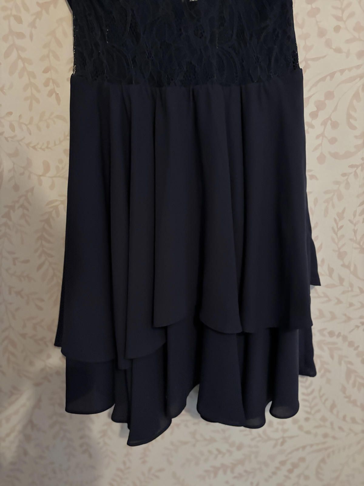 BCBGeneration BCBGeneration Tiered Ruffle Dress Navy sz 4 semi-formal Size S / US 4 / IT 40 - 7 Thumbnail