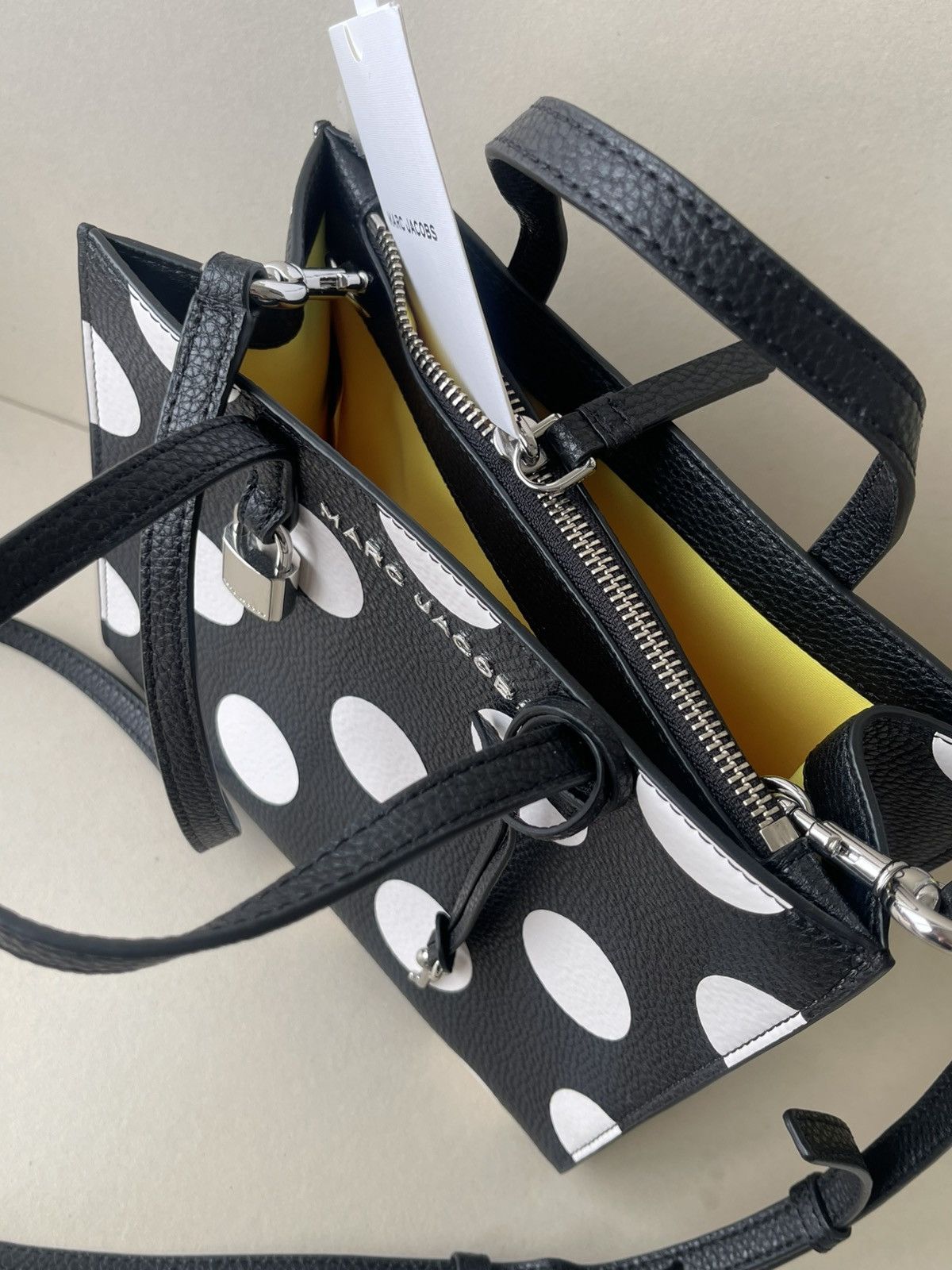 Marc Jacobs (new+tag) Marc Jacobs grind crossbody black polka dots Size ONE SIZE - 2 Thumbnail