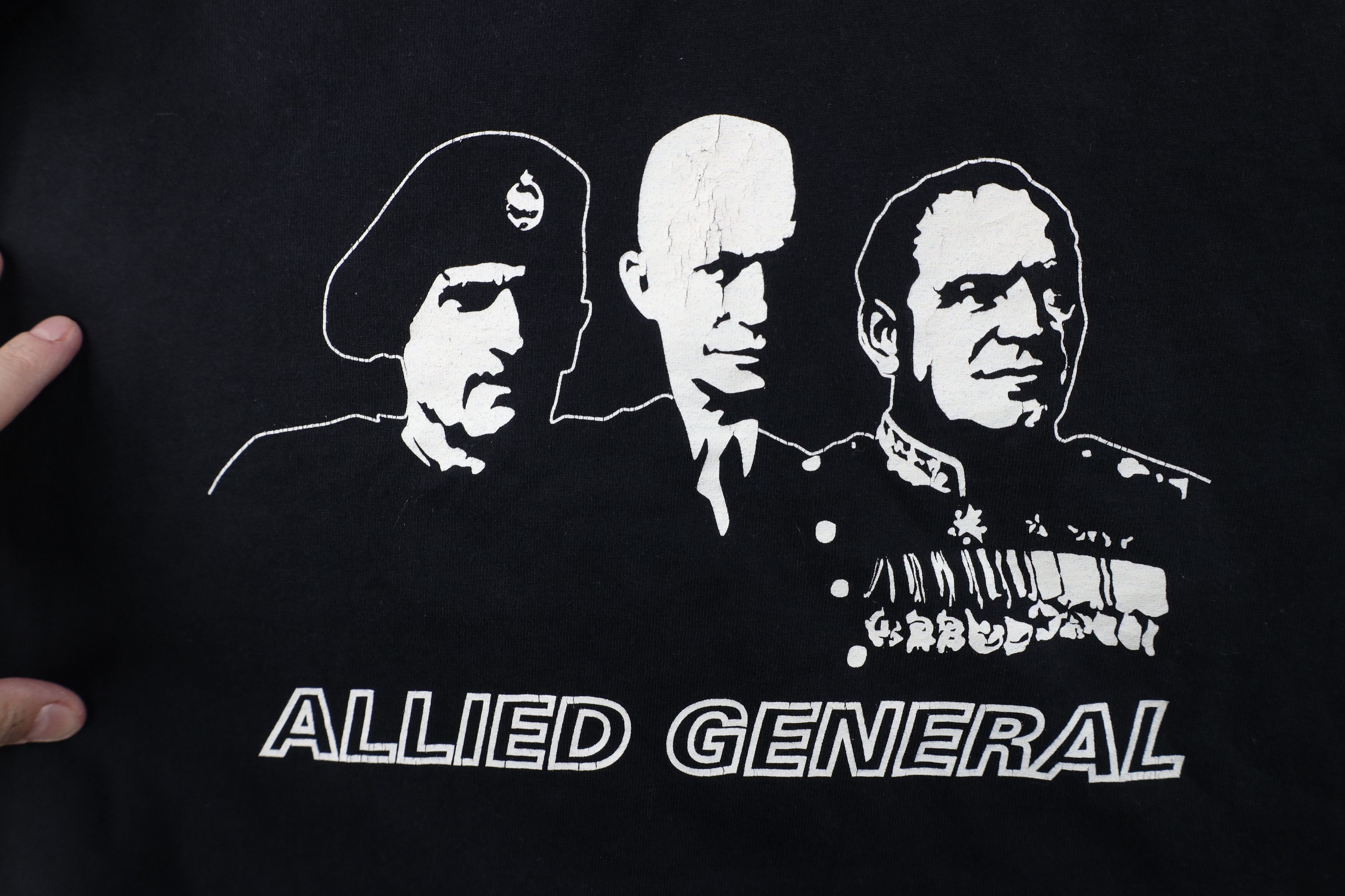 Vintage Vintage 90s Game World War II Hailstorm Inc T-Shirt USA Size US XL / EU 56 / 4 - 5 Thumbnail