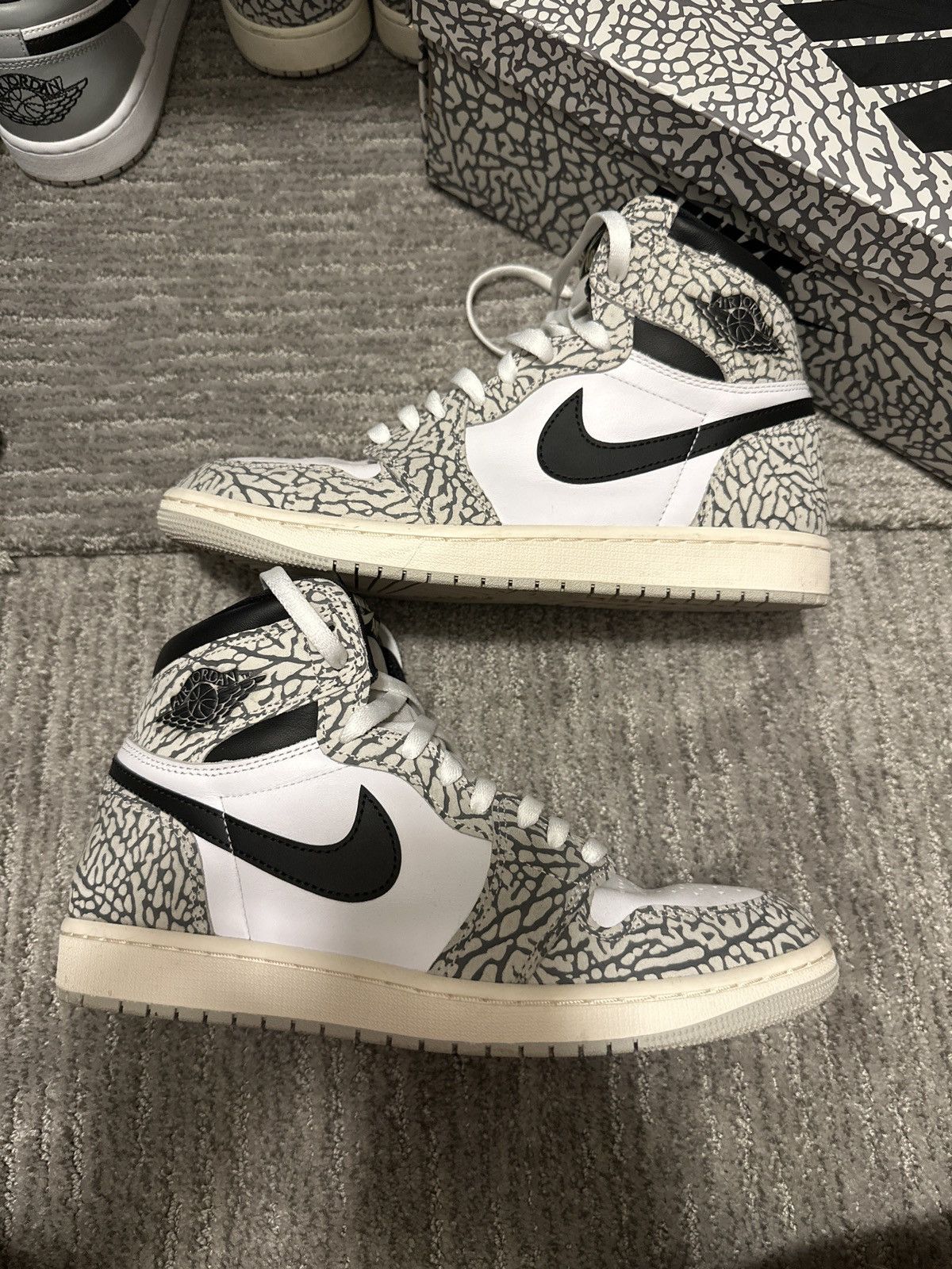 Jordan Brand Jordan 1 High White Cement Size US 9.5 / EU 42-43 - 2 Thumbnail