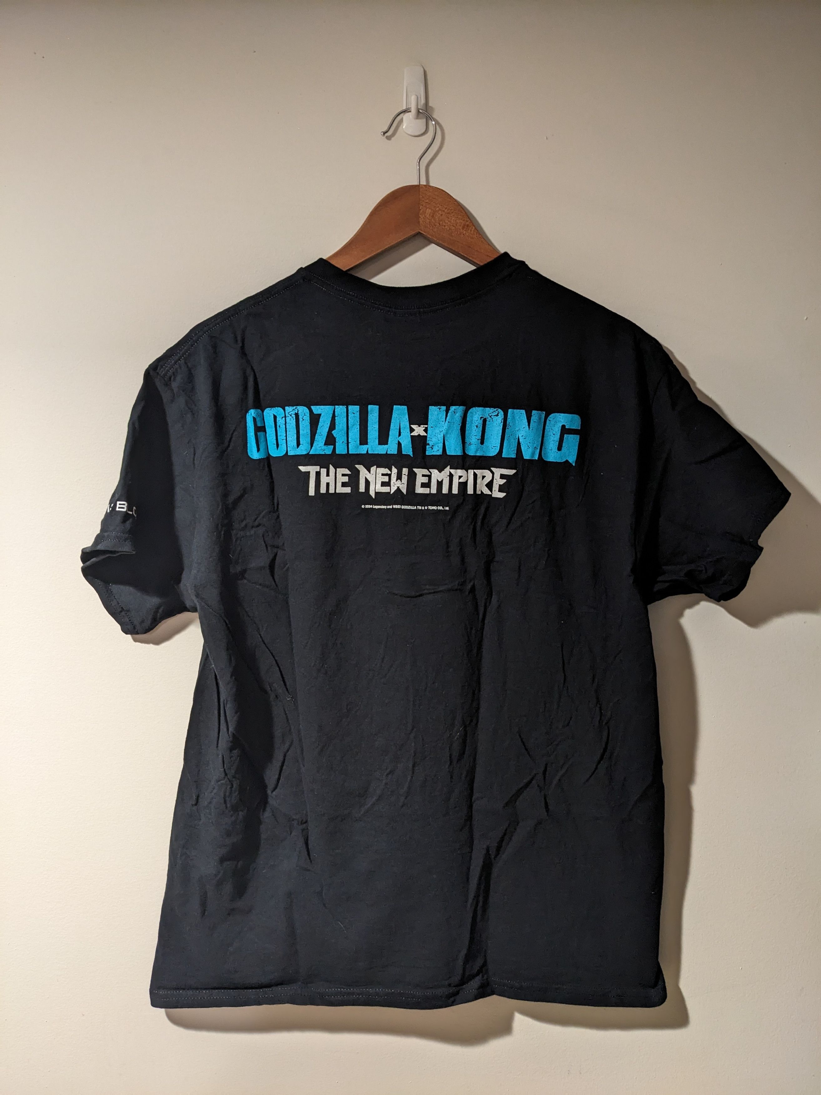 Gildan Godzilla x King Kong New Empire American Red Cross T-Shirt Size US L / EU 52-54 / 3 - 5 Thumbnail