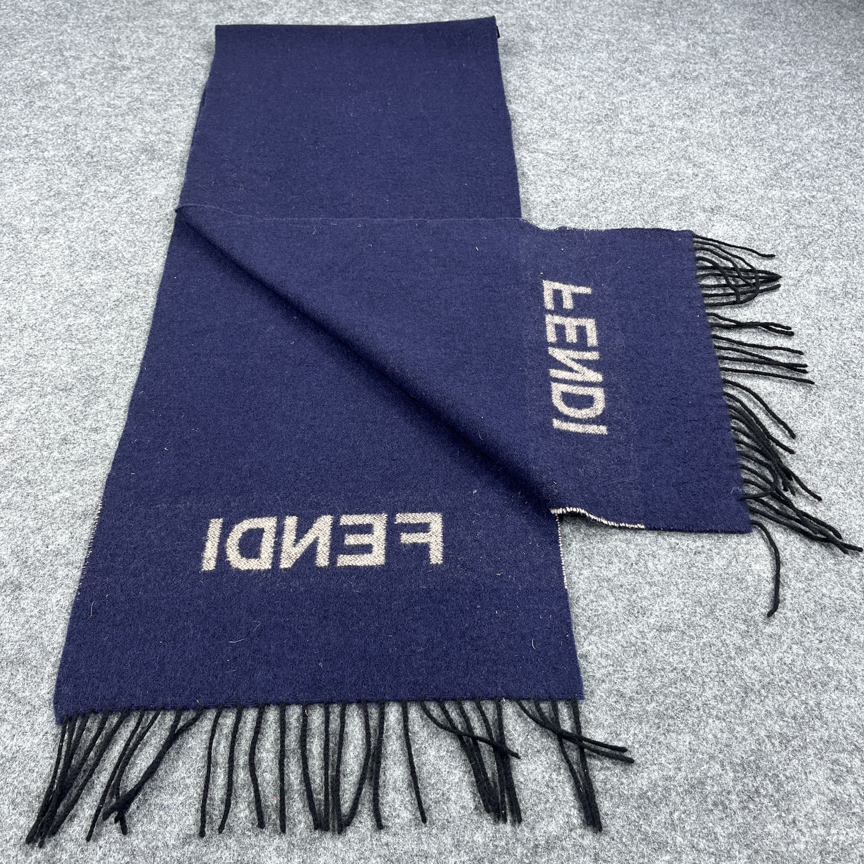 Vintage Fendi Scarf / Muffler/ Neckwear T1178 Size ONE SIZE - 4 Thumbnail
