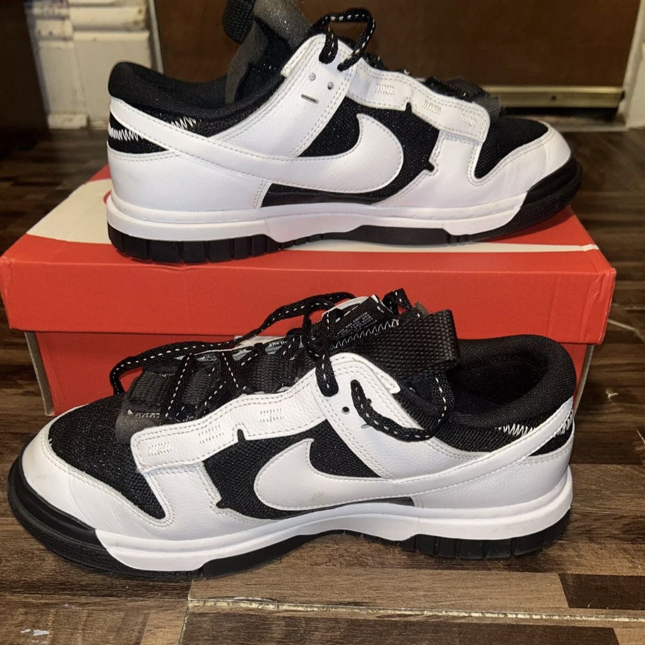 Nike Nike dunks jumbo reverse pandas Size US 9 / EU 42 - 3 Thumbnail