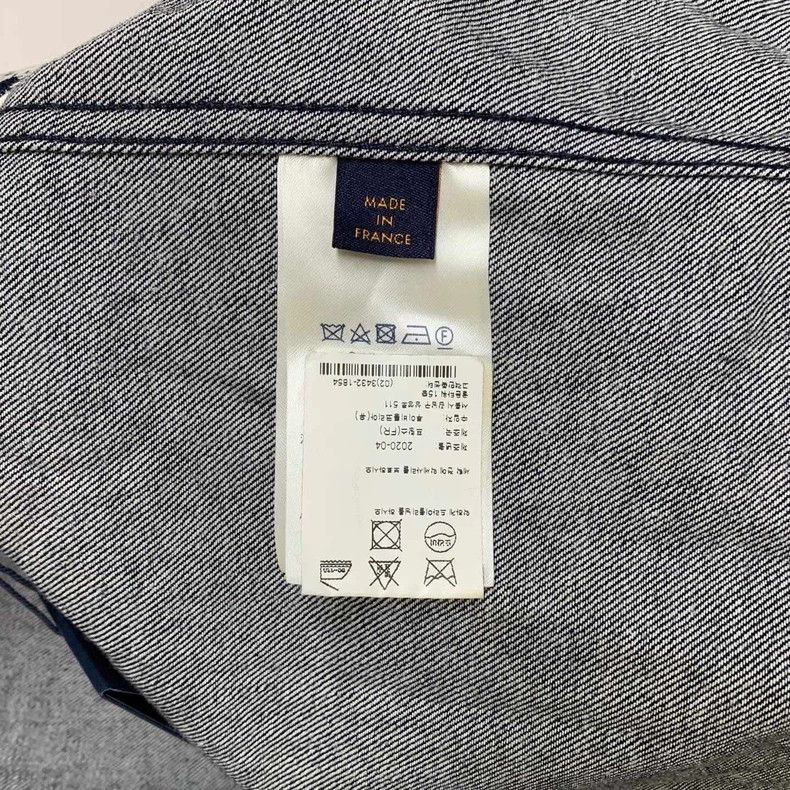 Louis Vuitton Louis Vuitton Dark blue denim shirt with short sleeves Size US L / EU 52-54 / 3 - 7 Thumbnail