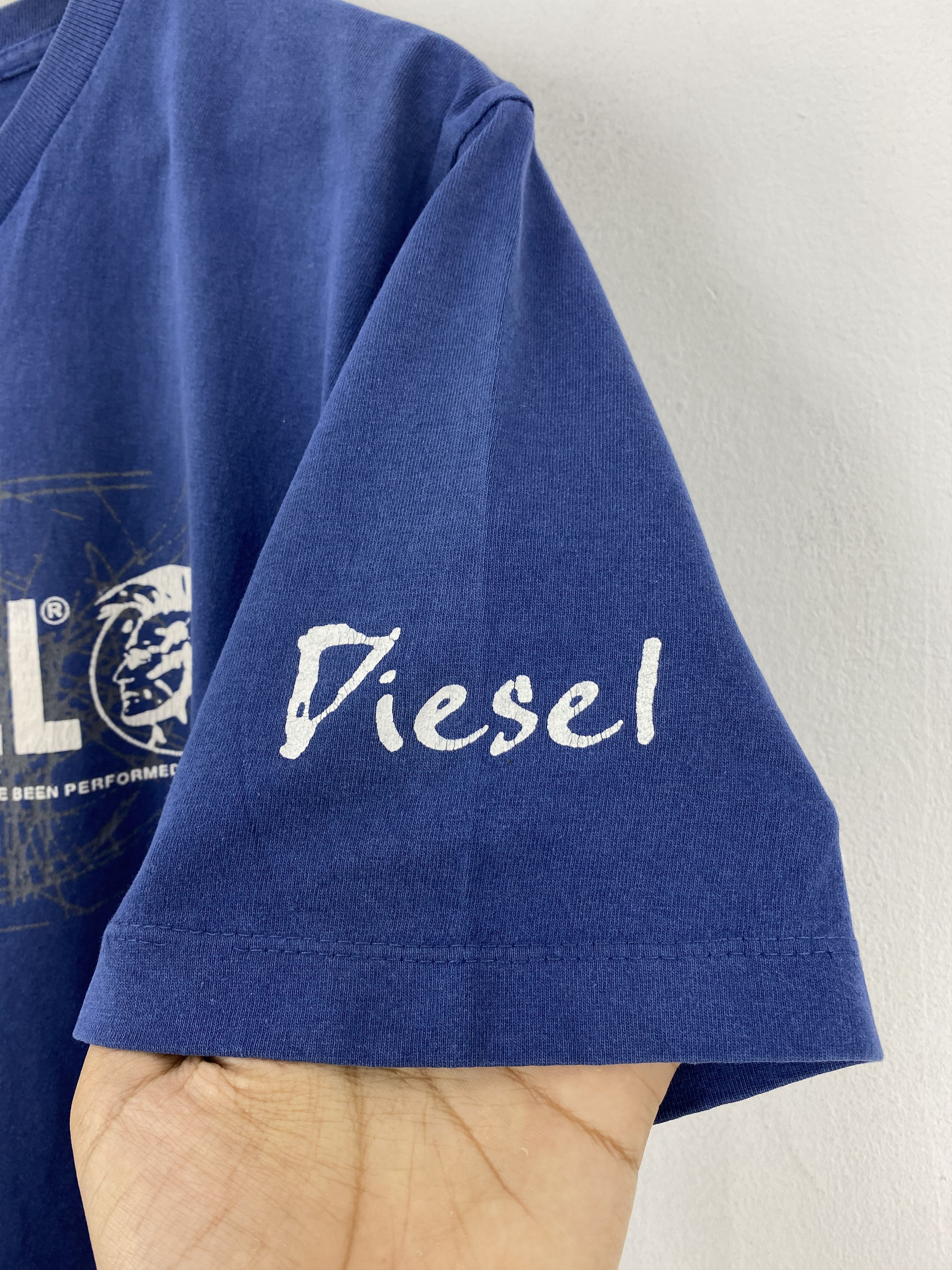 Designer × Diesel × Vintage Vintage 90s Diesel Big Logo Crewneck T-shirt TA0528 Size US L / EU 52-54 / 3 - 7 Thumbnail