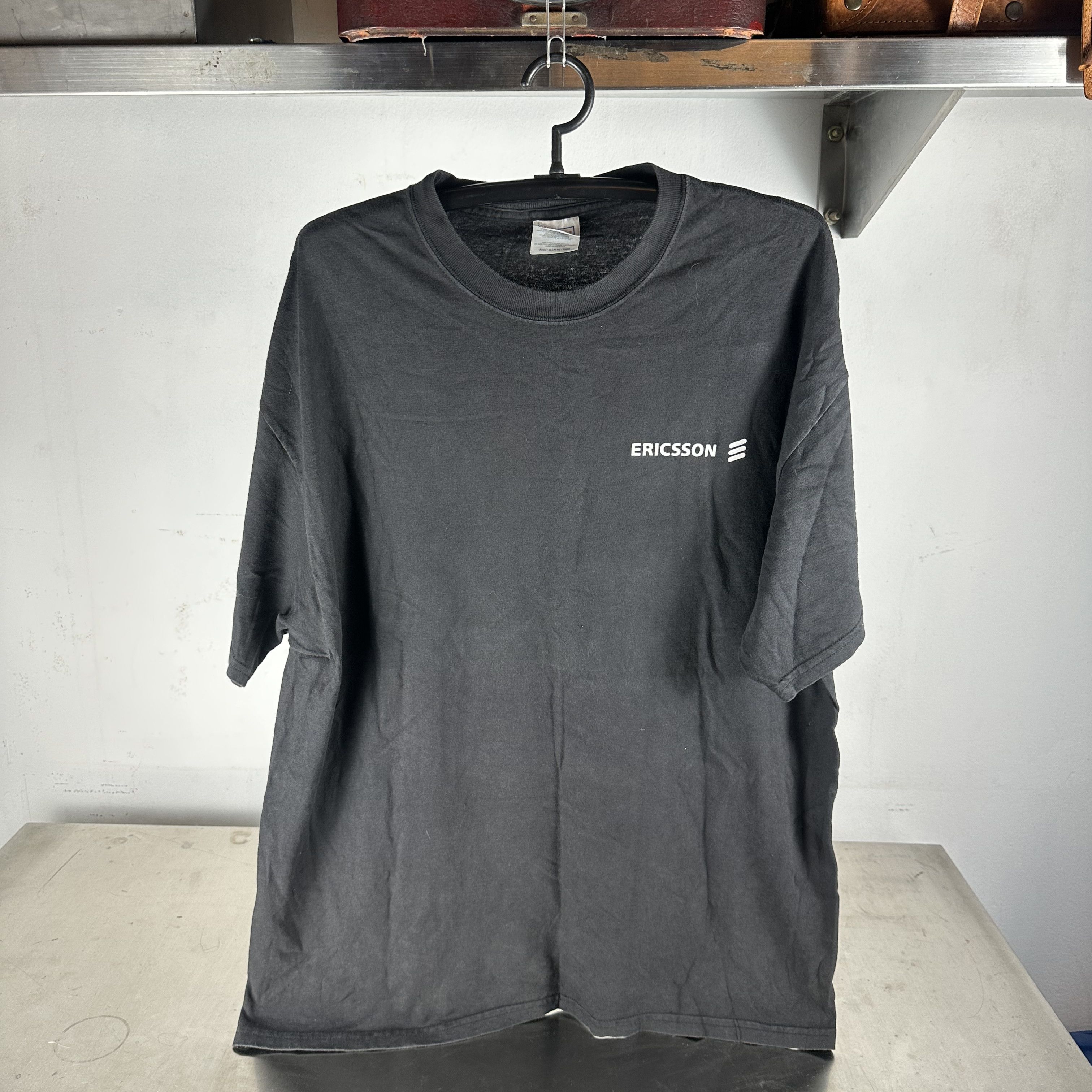 Vintage Vintage 2001 Lara Croft Tomb Raider Movie Promo T-Shirt Size US XL / EU 56 / 4 - 2 Thumbnail