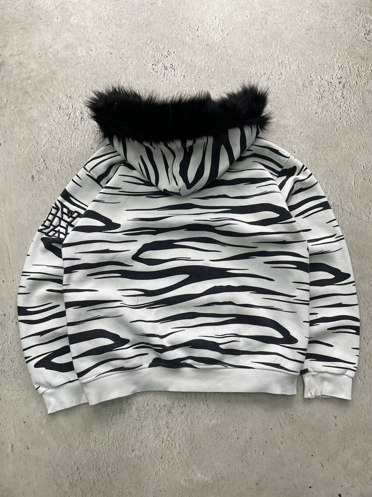 Fox Racing Fox if Six was nine fur hood gothic hoodie y2k Size US M / EU 48-50 / 2 - 8 Thumbnail