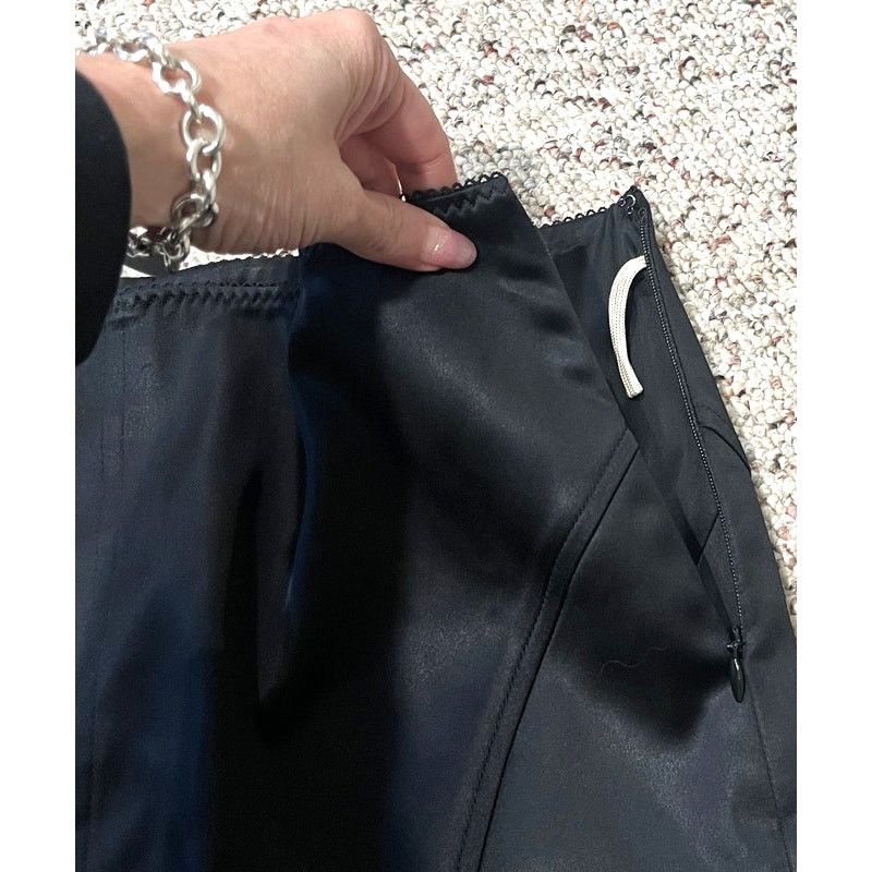 Aritzia NWT Wilfred Aritzia Desertland Black Satin Mini Skirt Size 2 Size 26" / US 2 / IT 38 - 6 Thumbnail