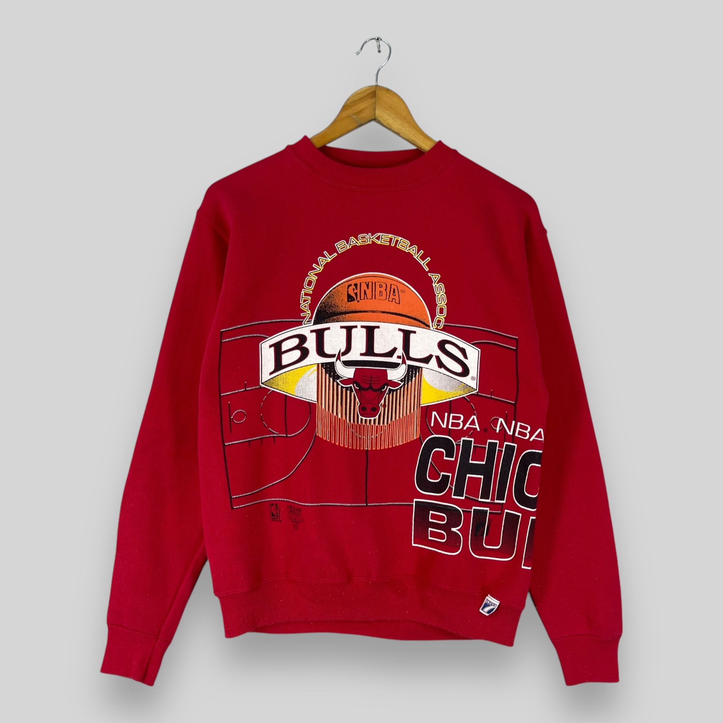 NBA Vintage 90's Logo 7 CHICAGO BULLS Nba Sweatshirt Size US S / EU 44-46 / 1 - 1 Thumbnail