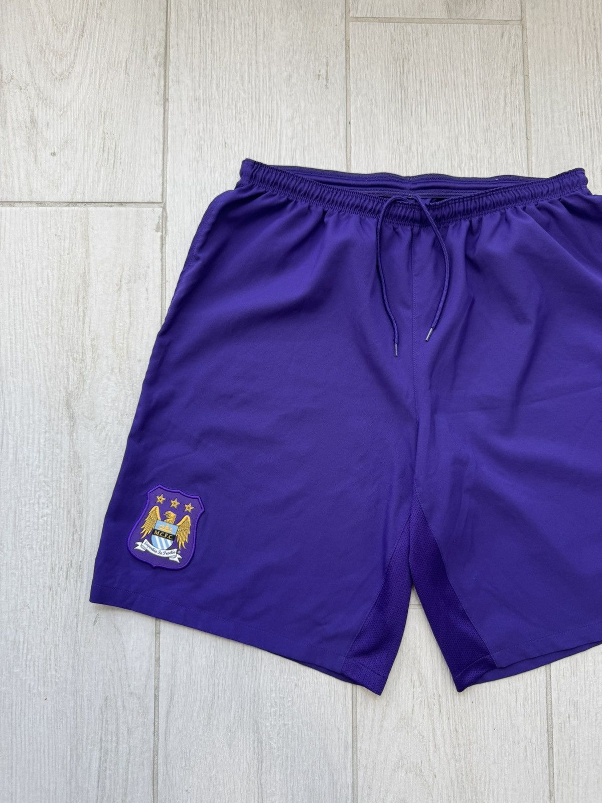 Nike Vintage Nike Manchester City 2014/15 Purple Football Shorts Size US 34 / EU 50 - 3 Thumbnail