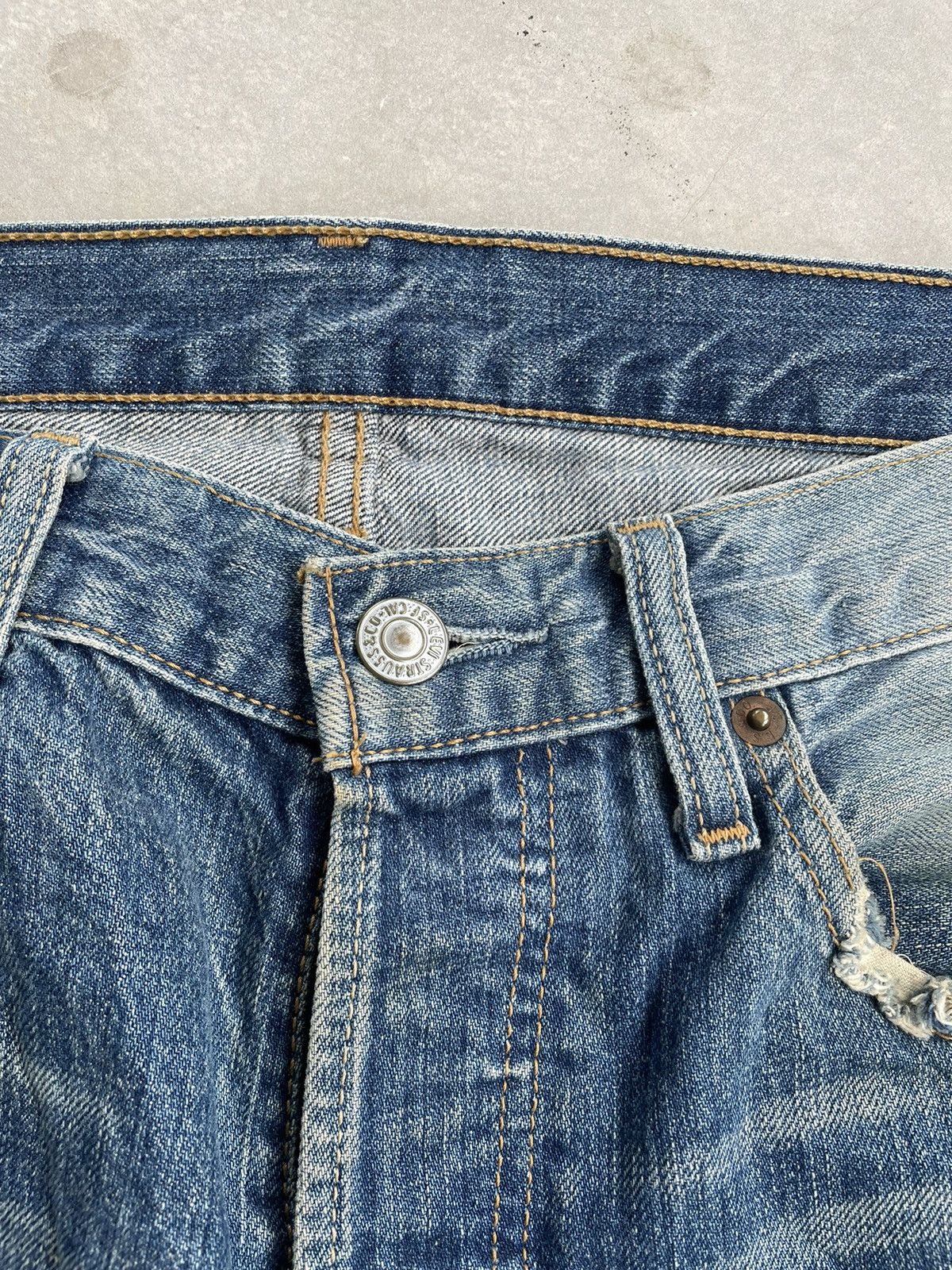 Levi's × Vintage LEVIS 501 VINTAGE JAPAN WELL WORN DENIM PANT Size US 32 / EU 48 - 5 Thumbnail