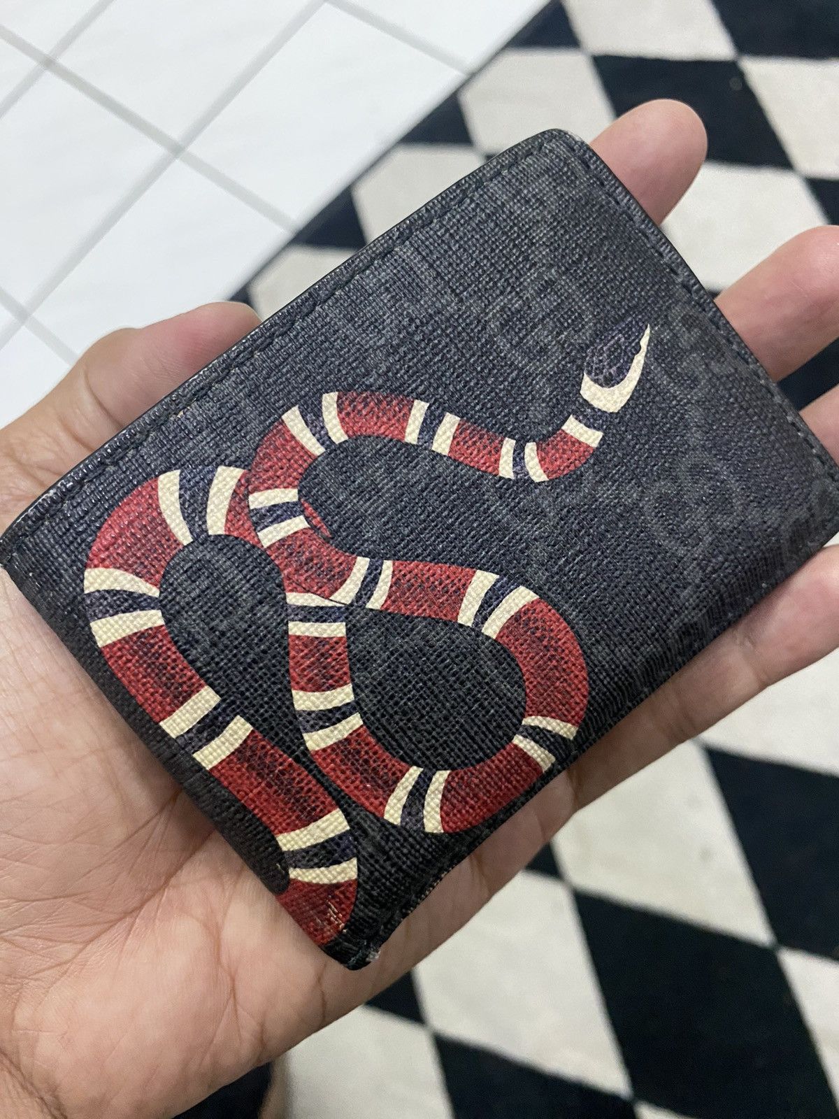 Gucci Authentic Gucci Snake Wallet | Grailed