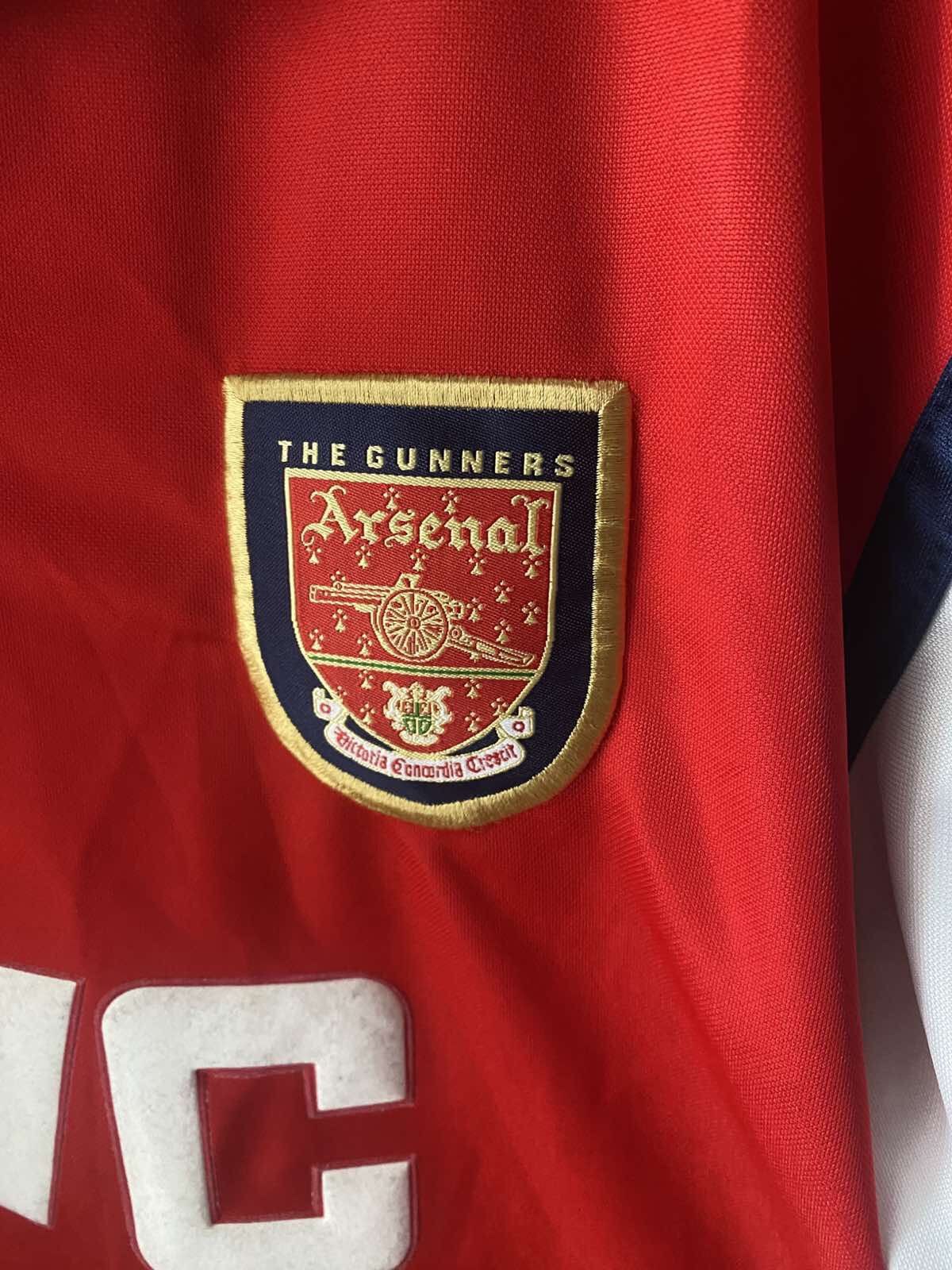 Nike Soccer jersey Arsenal London 1998 Bergkamp vintage Nike Size US M / EU 48-50 / 2 - 3 Thumbnail