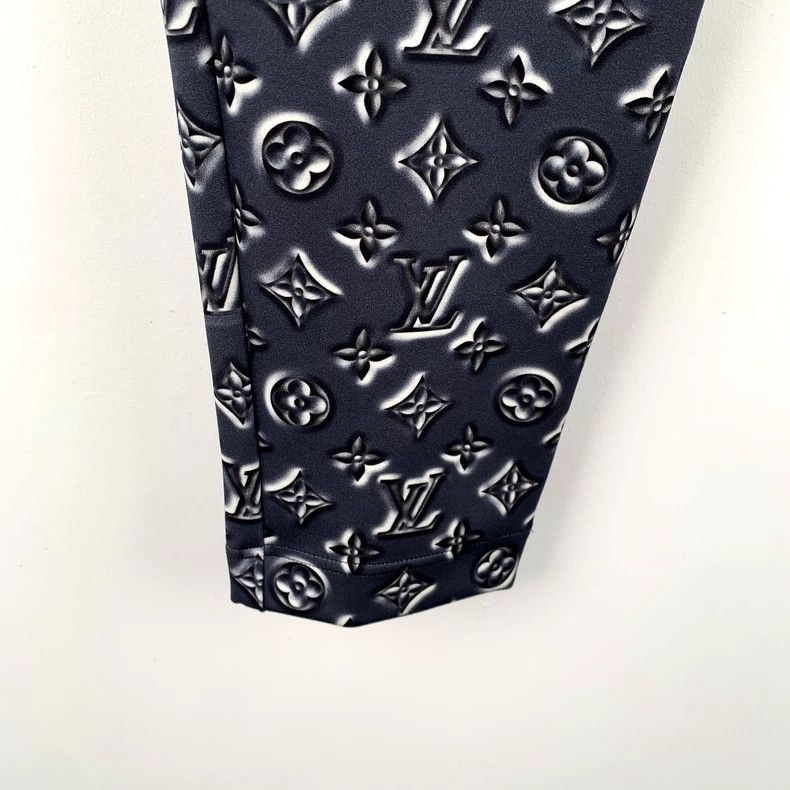 Louis Vuitton Louis Vuitton Blue logo presbyopic full print casual trous Size US 42 / EU 58 - 4 Thumbnail