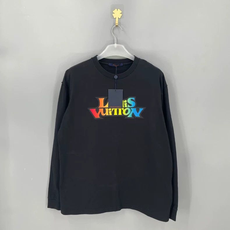 Louis Vuitton Louis Vuitton Colorful logo long sleeve 2501-Nextarrow Size US L / EU 52-54 / 3 - 1 Thumbnail