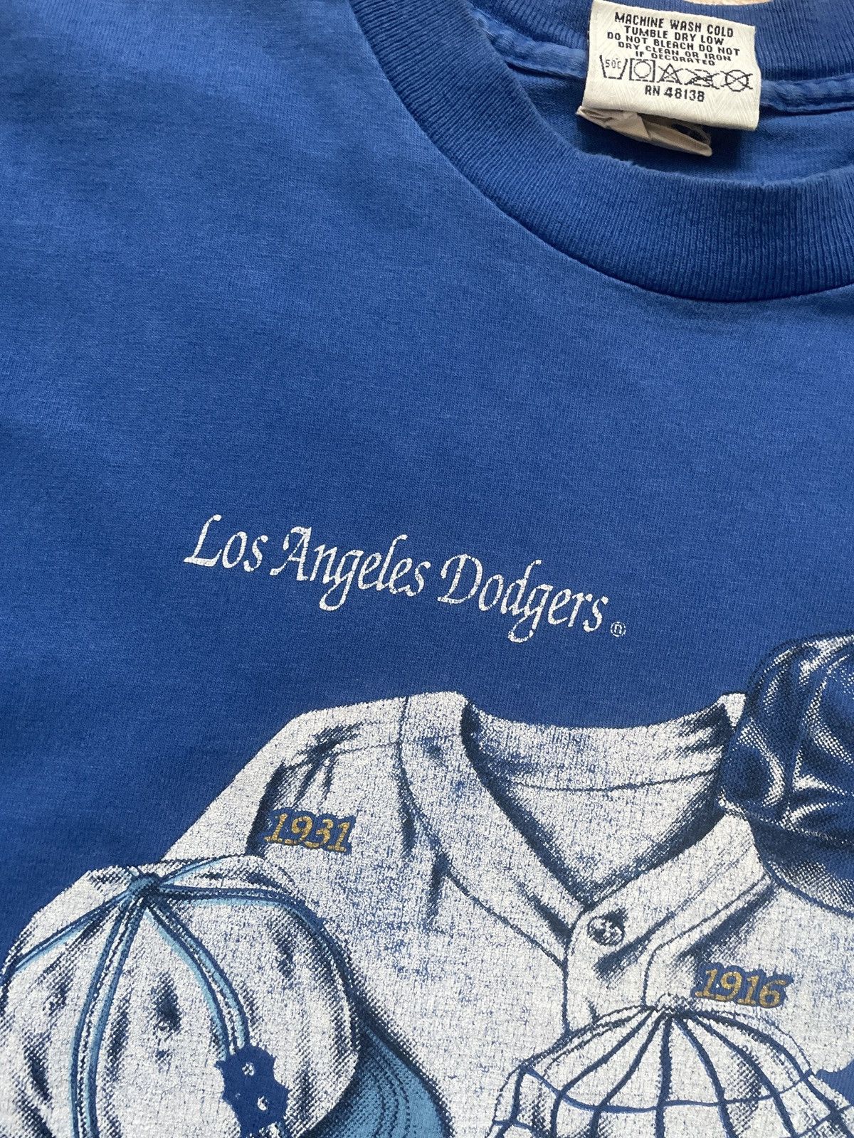 MLB × Nutmeg × Vintage Vintage 90’s Los Angeles Dodgers MLB Nutmeg t shirt tee Size US M / EU 48-50 / 2 - 16 Thumbnail