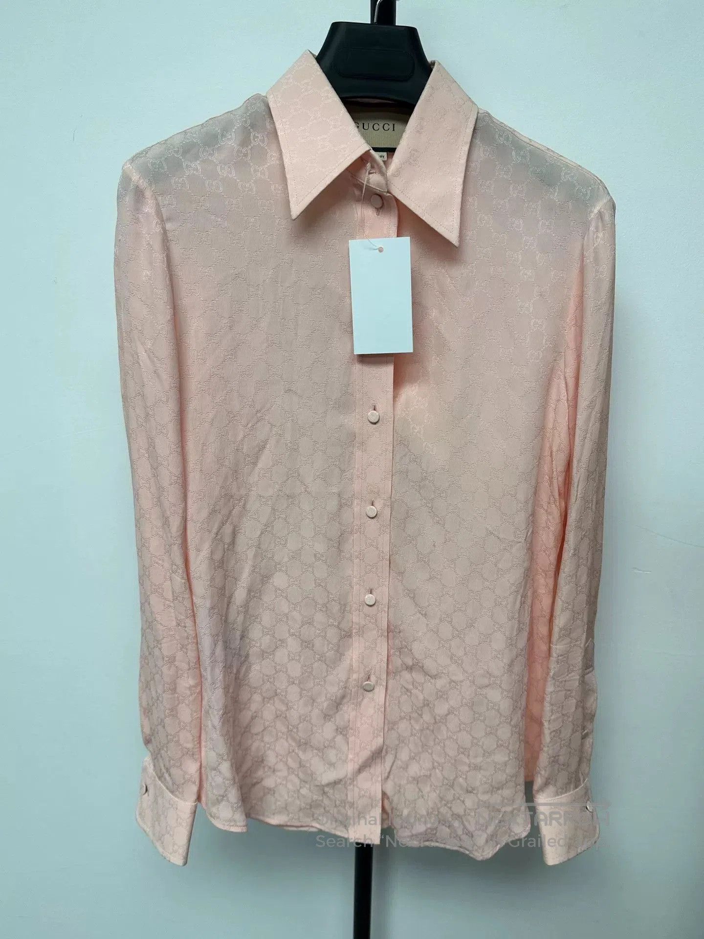 Gucci Gucci Silk Full Logo Long Sleeve Shirt. Size US XXS / EU 40 - 1 Thumbnail