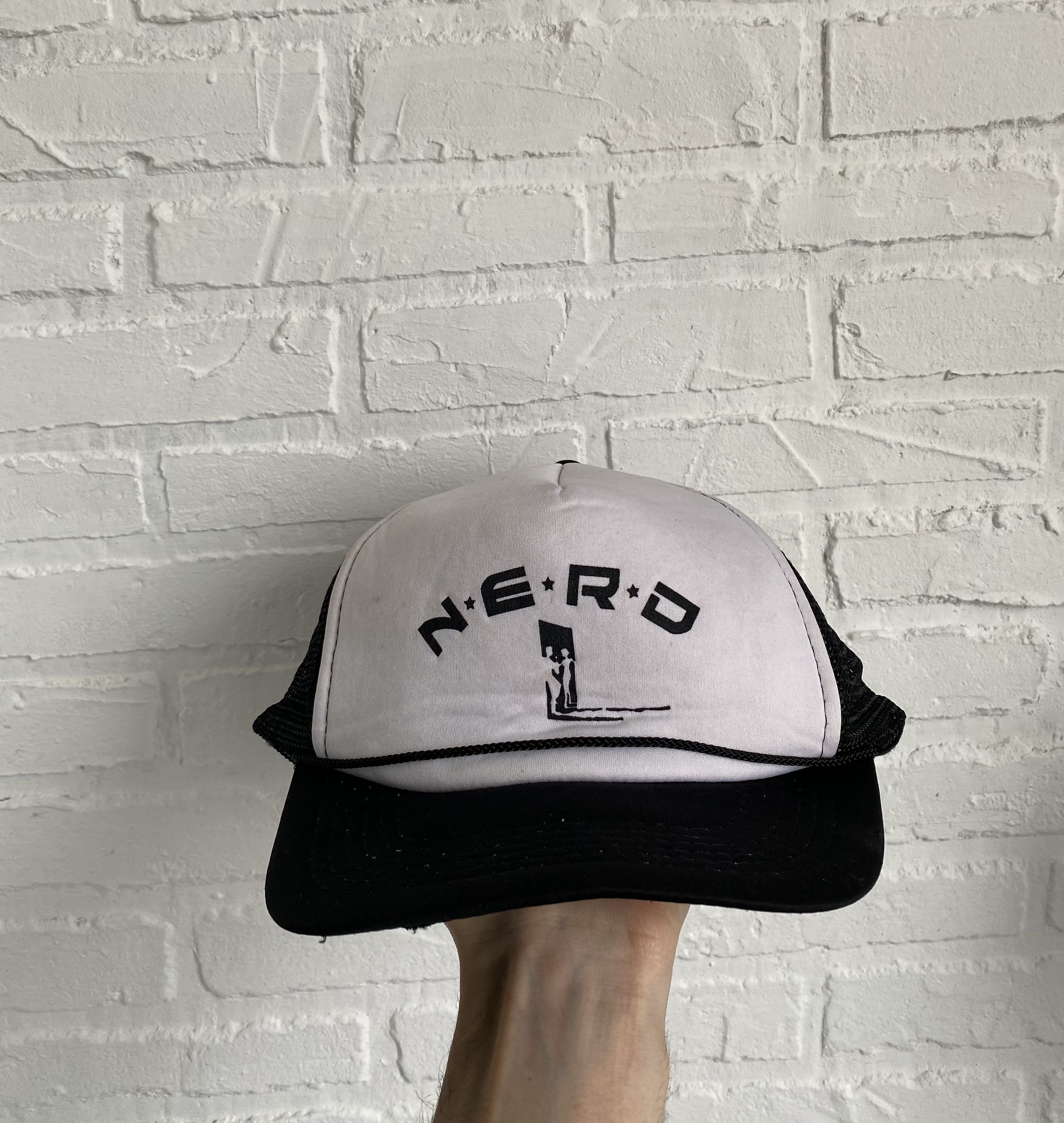 image of Rap Tees x Rock Band Vintage 2001 N.e.r.d In Search Of... Trucker Cap in Black/White, Men's
