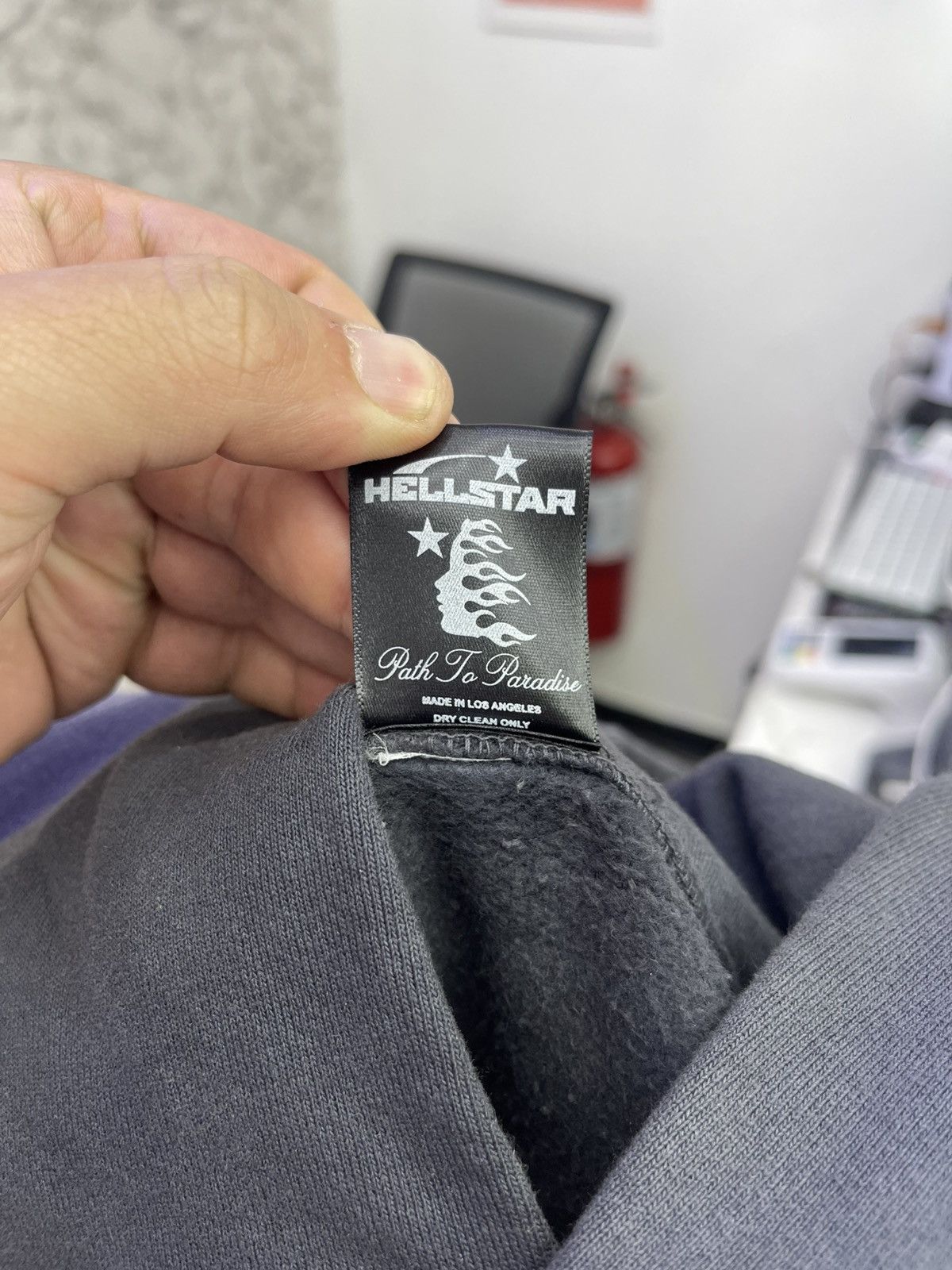 HELLSTAR Hellstar “Tour Hoodie” (black) Size US S / EU 44-46 / 1 - 4 Thumbnail