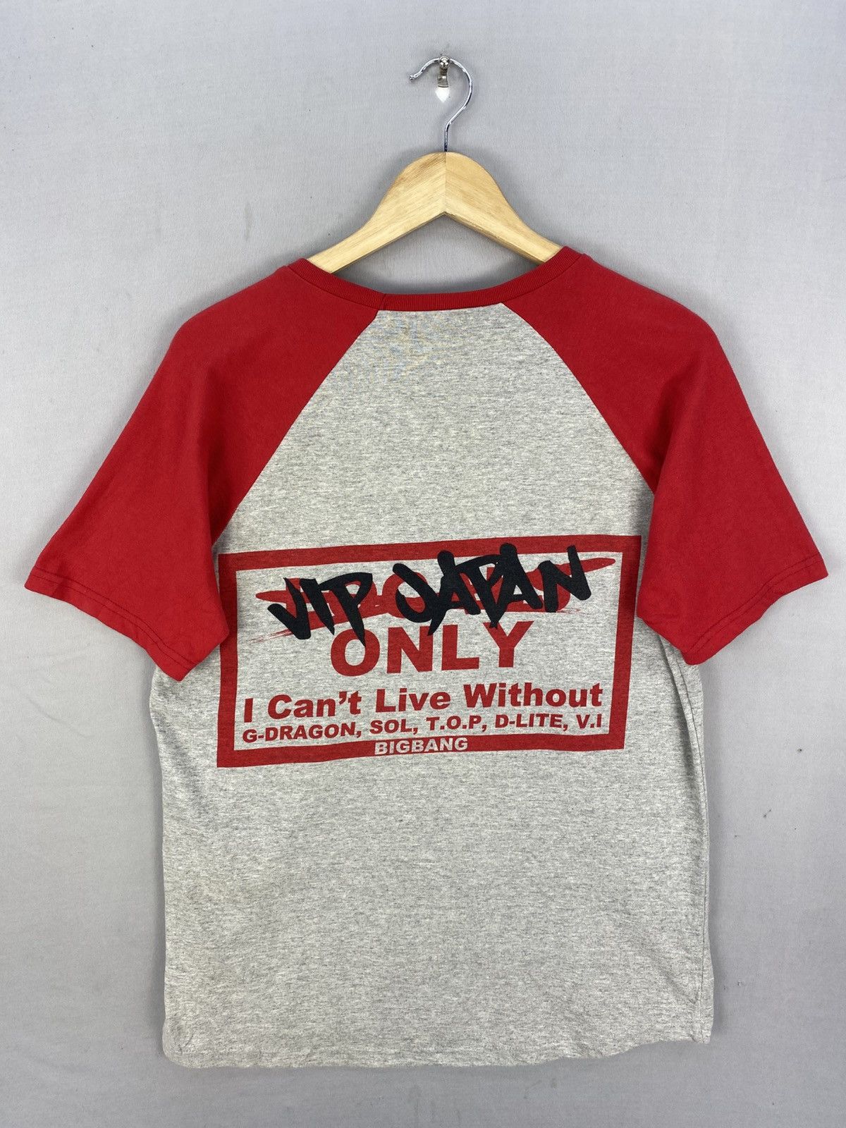 Band Tees Vintage Y2K BigBang ‘Vip Japan Only’ Raglan Tee Size US M / EU 48-50 / 2 - 4 Thumbnail